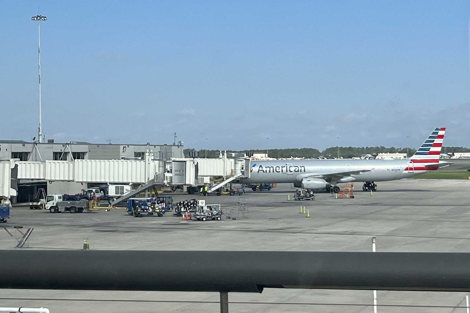 Orlando International Airport Pays Tribute To The Tuskegee Airmen With ...