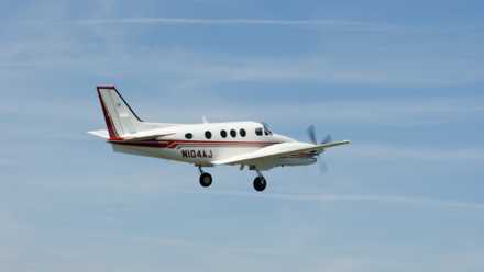 Beechcraft_King_Air_90