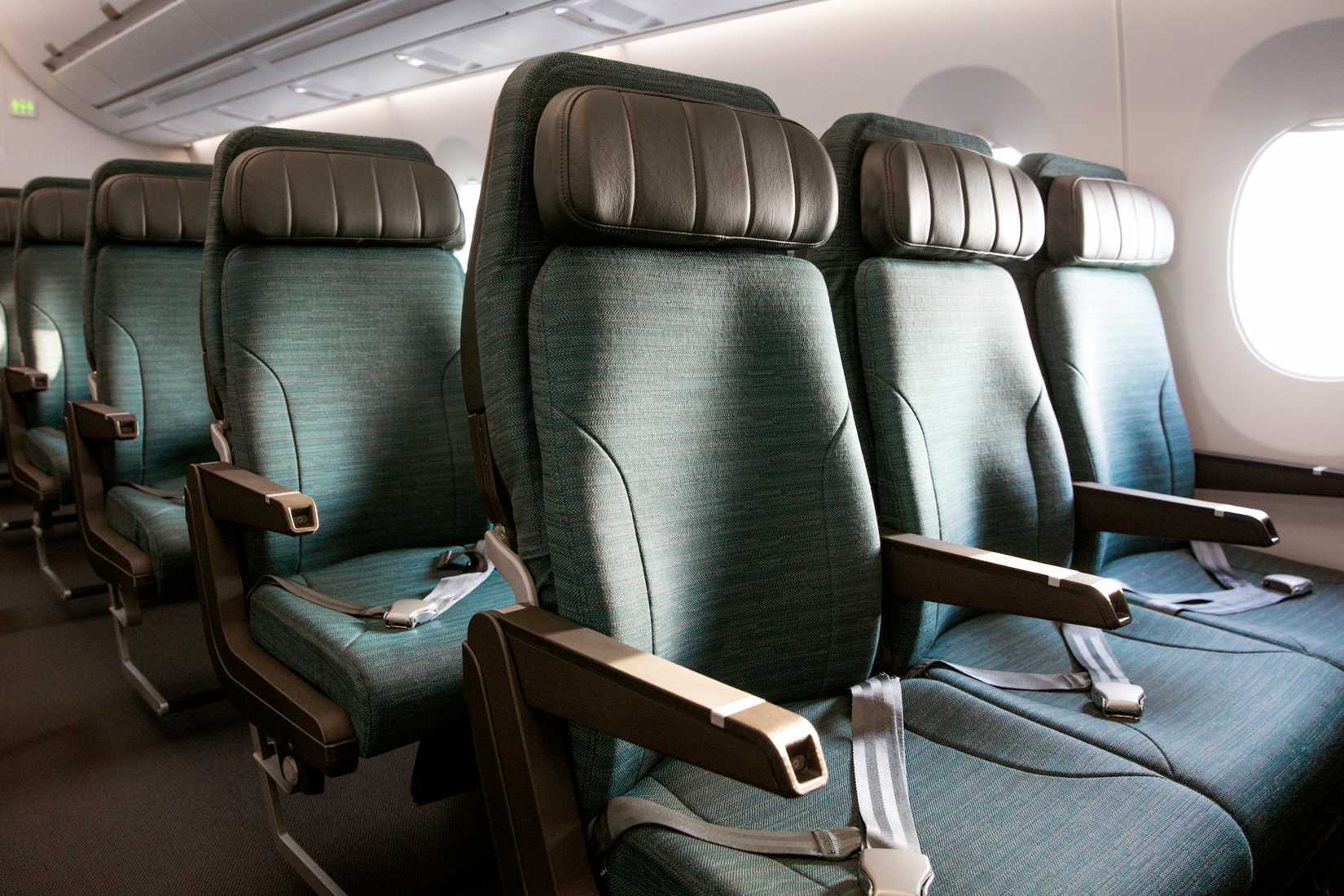 Cathay Pacific Economy Seats on the A350-1000