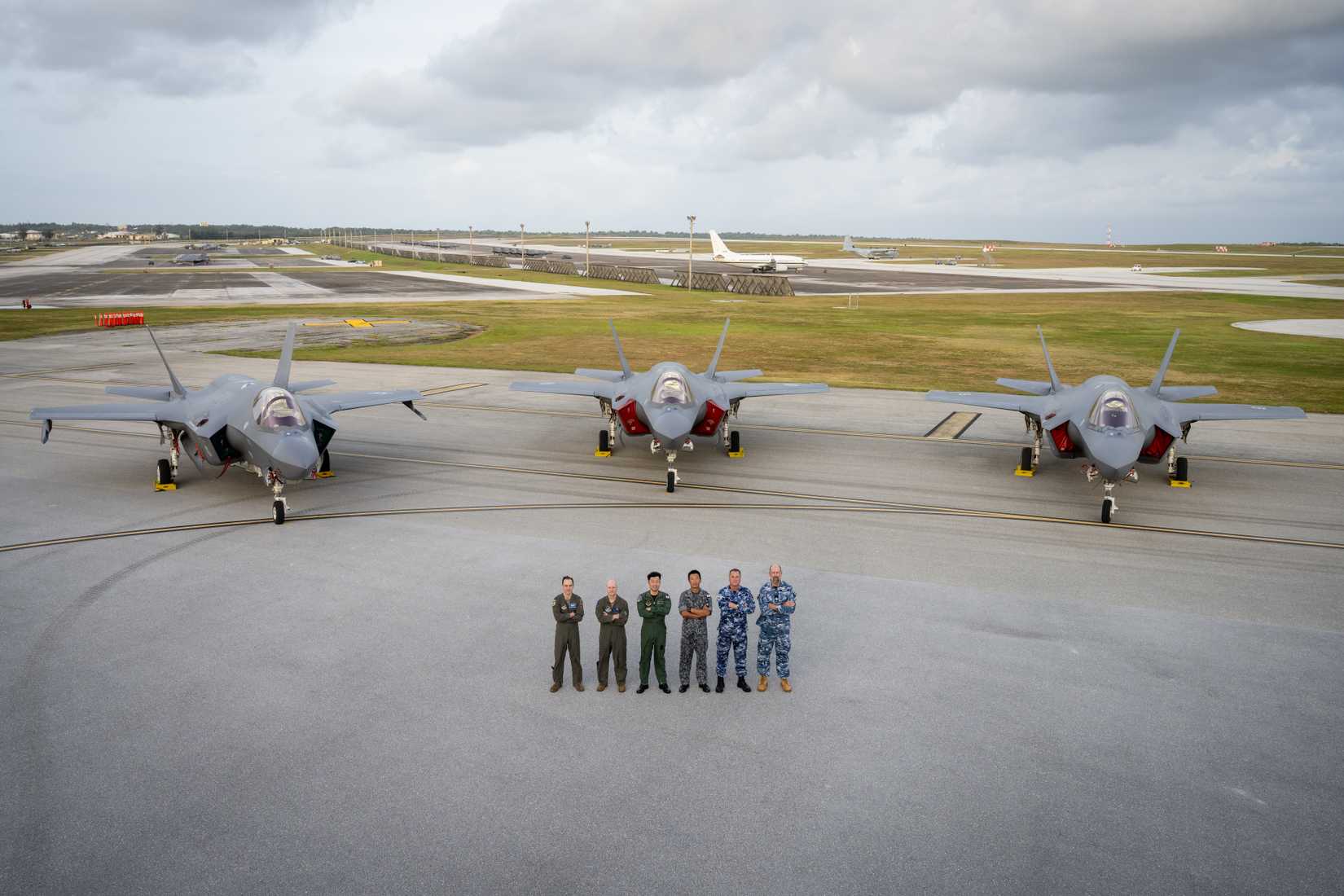 US & Australia Complete World-First F-35A Test To Get Weapons Certified ...