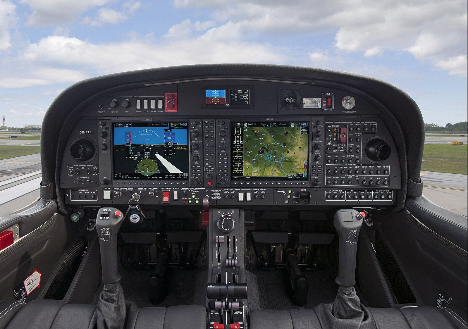 Twin-Engine Diamond: The Diamond DA42 TwinStar
