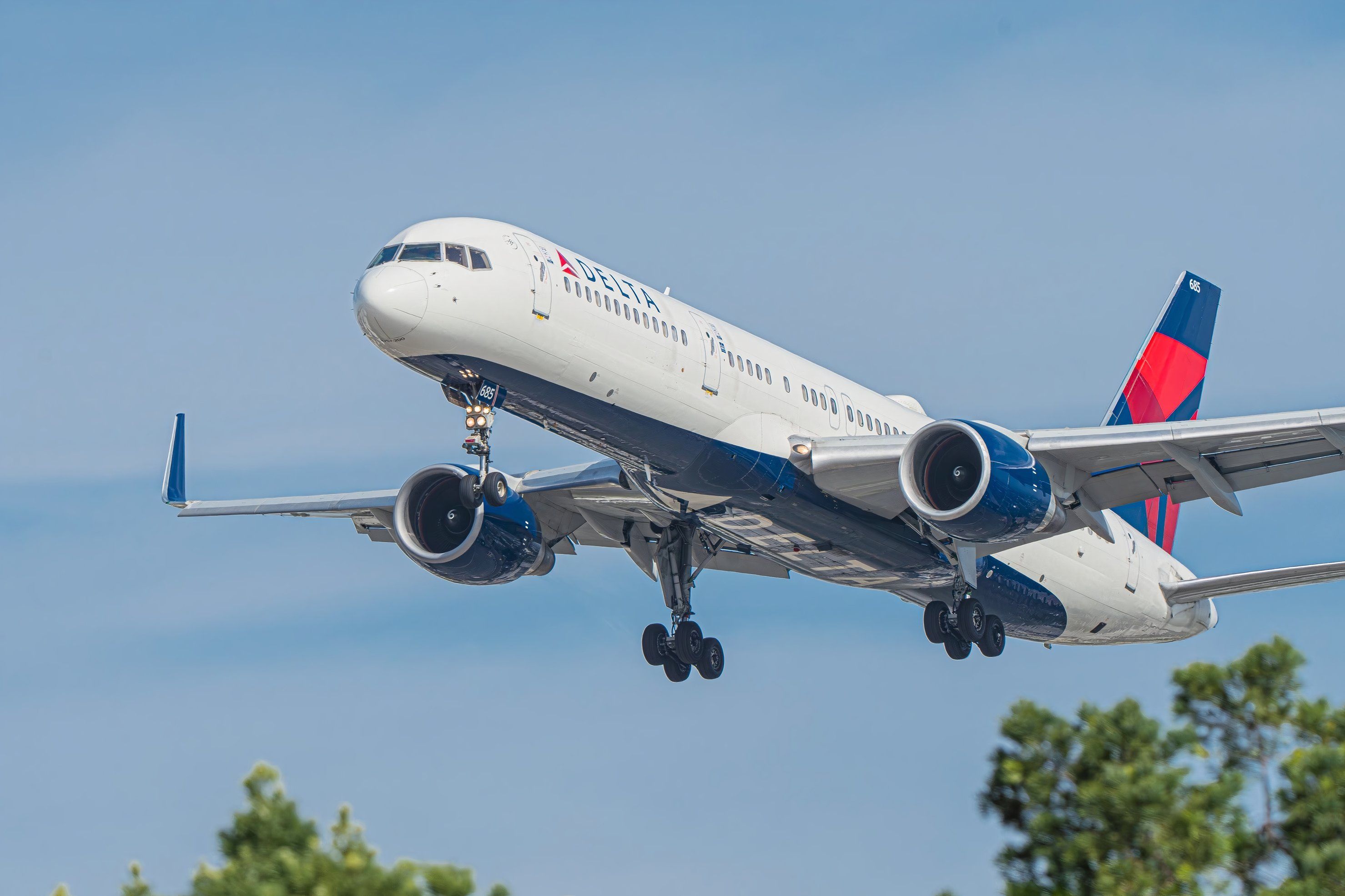 United Airlines & Delta Air Lines' 22 European Routes With Narrowbodies In 2025