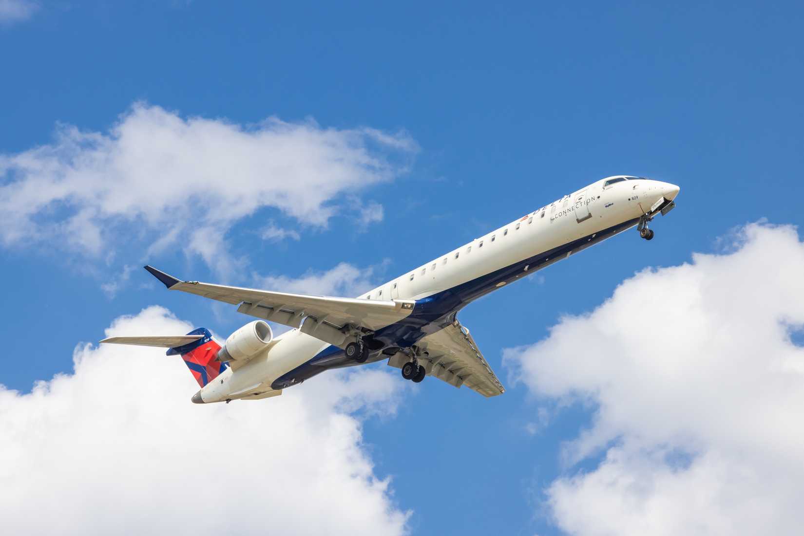 Delta Air Lines CRJ900 