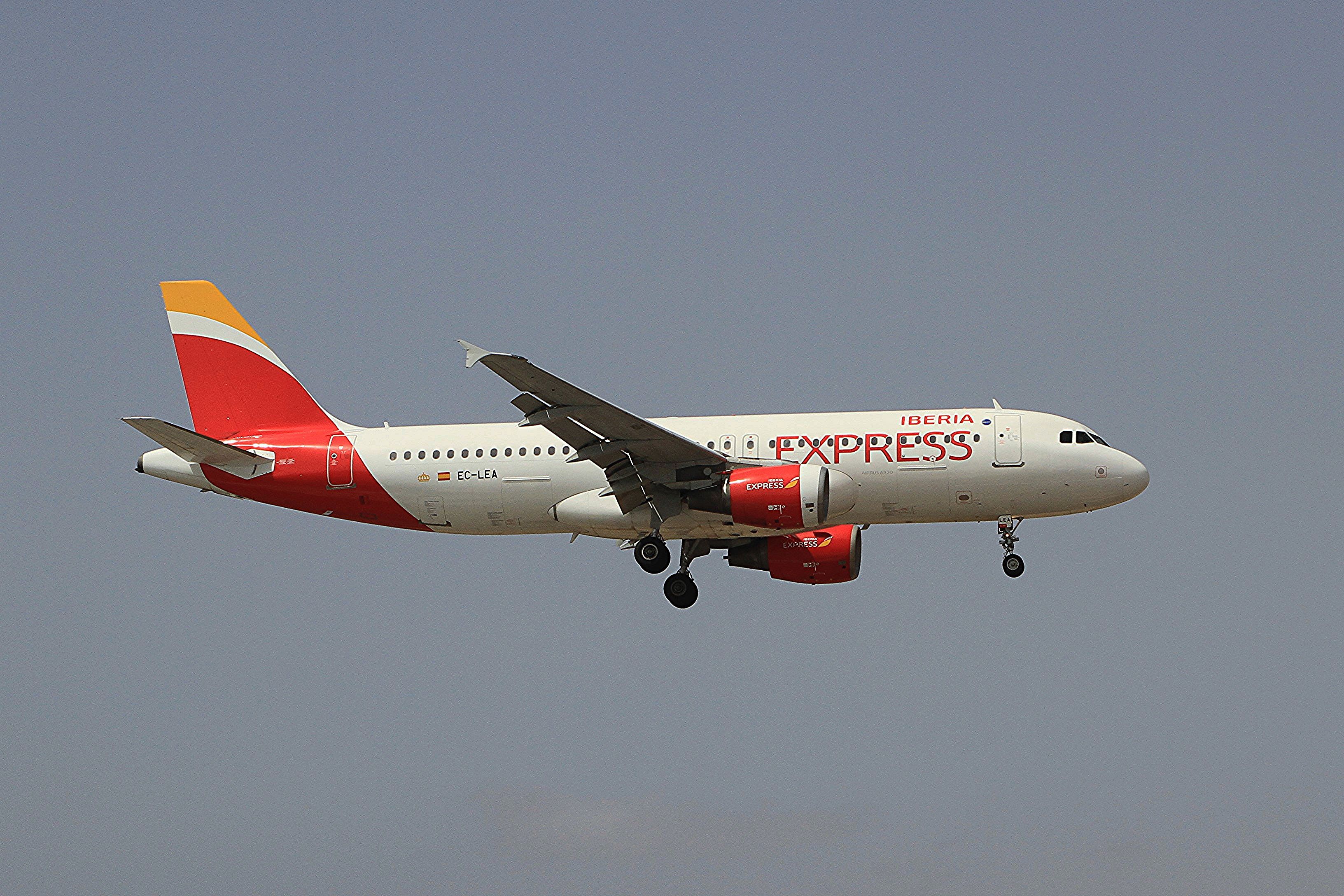 What Happened To The Pilot? The Iberia Flight With An Unwelcomed