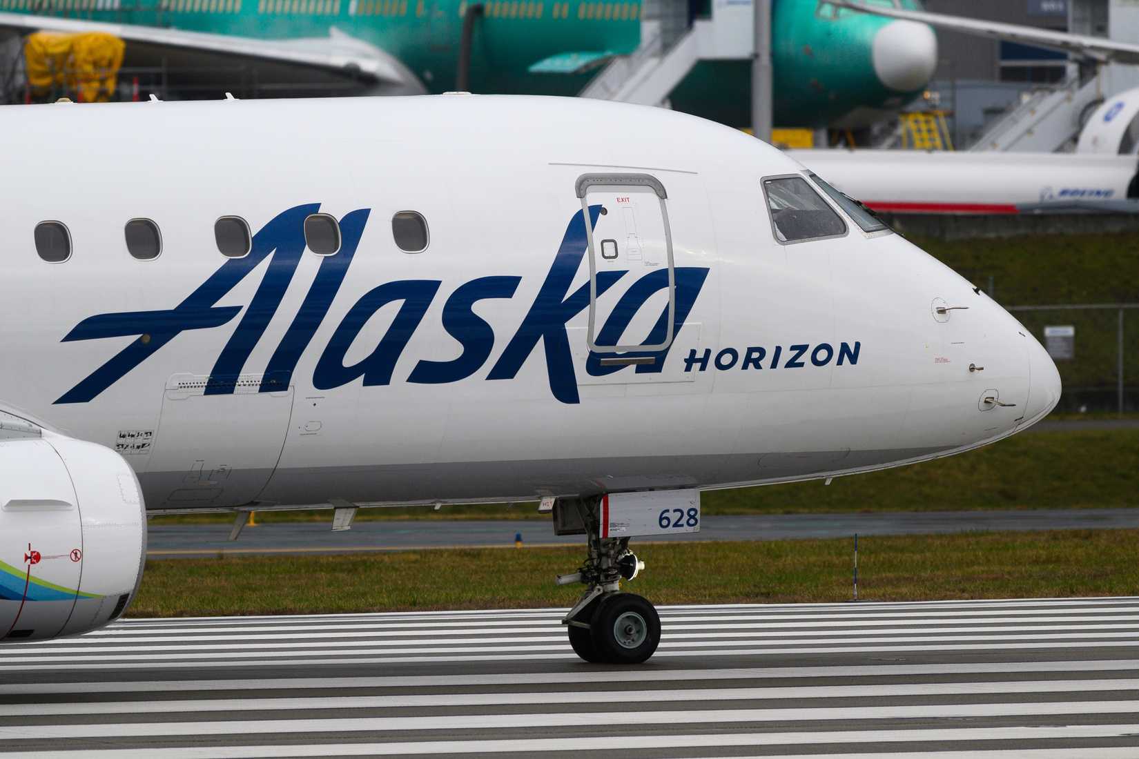 Horizon Air Embraer E175 