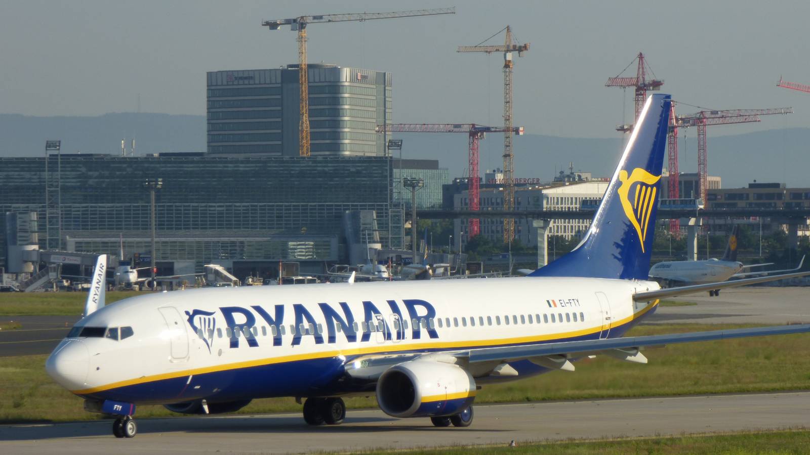 Ryanair Blames Government Taxes For Slow German Aviation Recovery