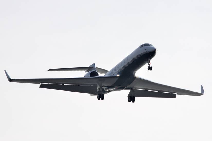 Kentaro IEMOTO, Gulfstream G-V on approach to Tokyo Int'l