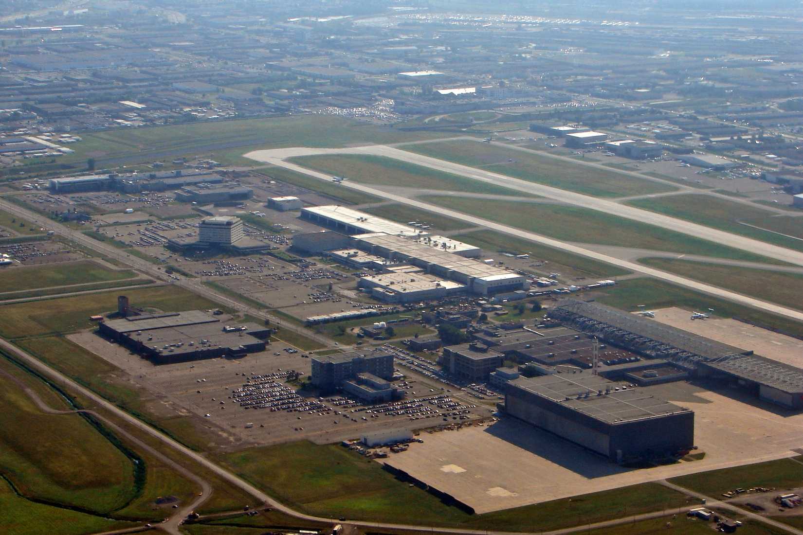 montreal trudeau airport