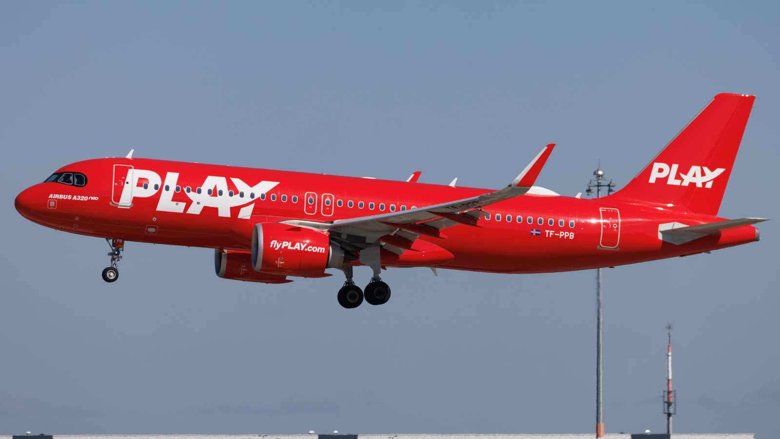 PLAY Reduces Capacity On Boston Routes For Summer