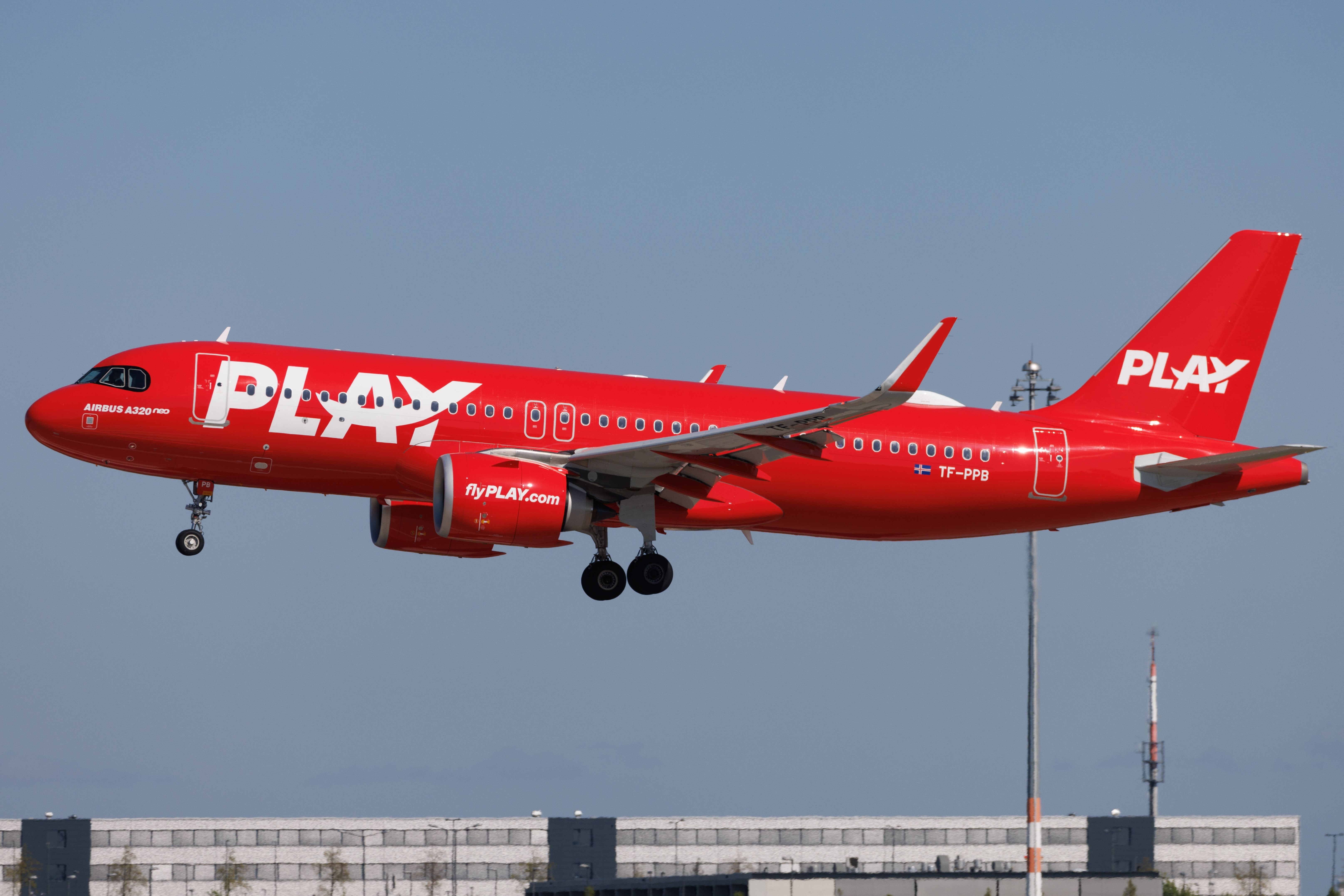 PLAY Reduces Capacity On Boston Routes For Summer