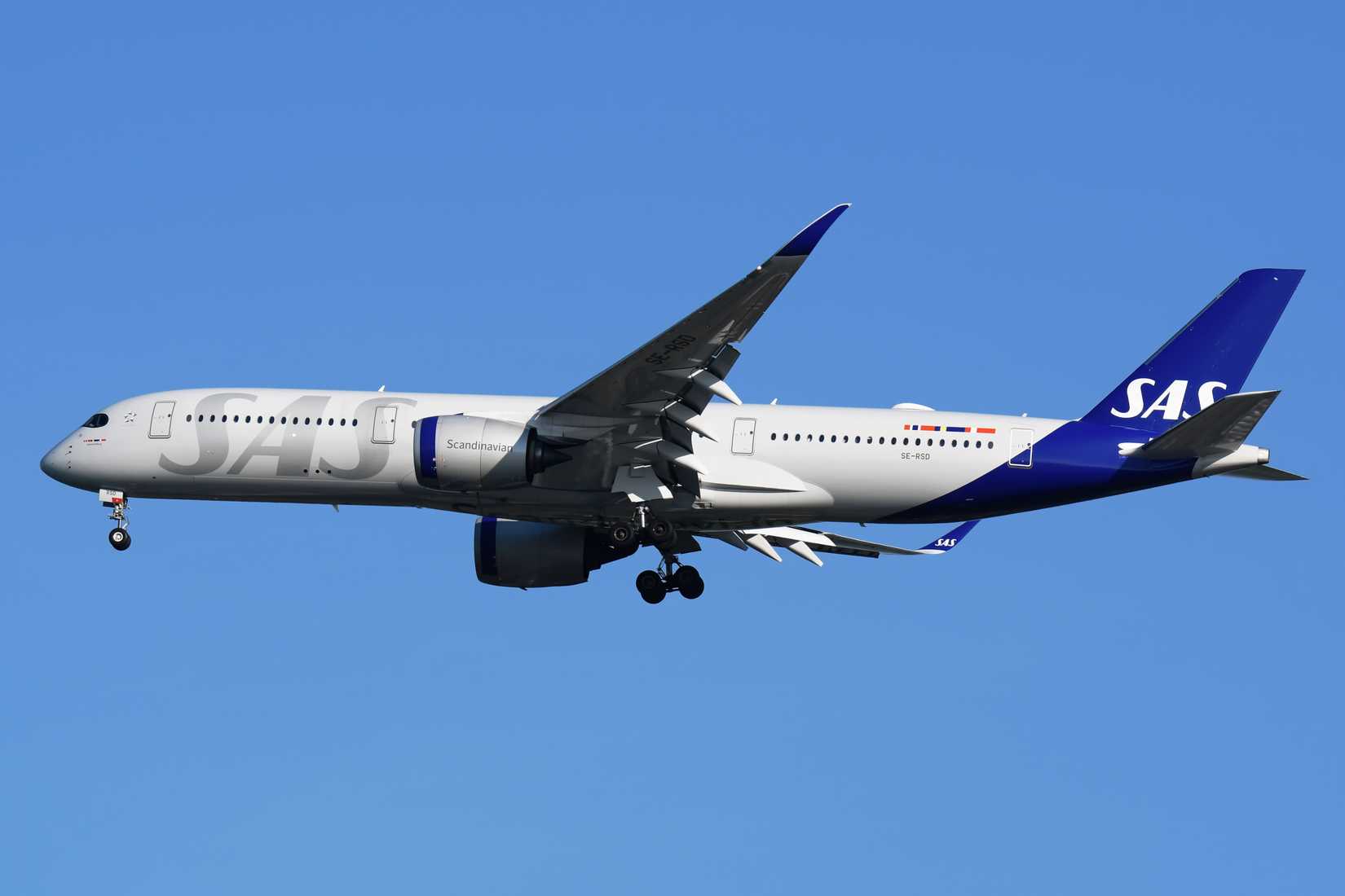 SAS Airbus A350-900 landing at BKK shutterstock_2520380709