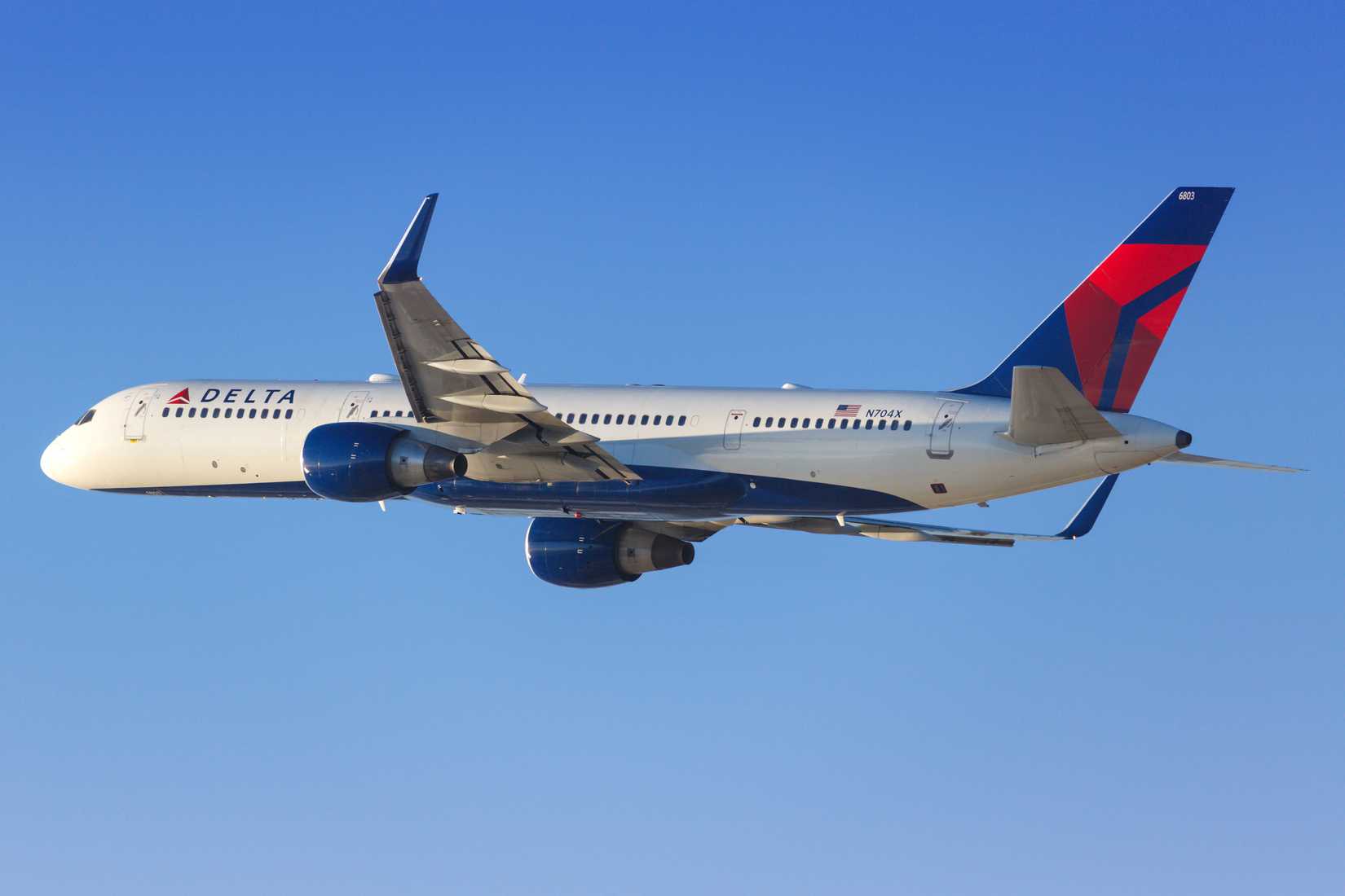Delta Small Jet How Delta Air Lines Became The World’s Largest Operator Of This Aircraft