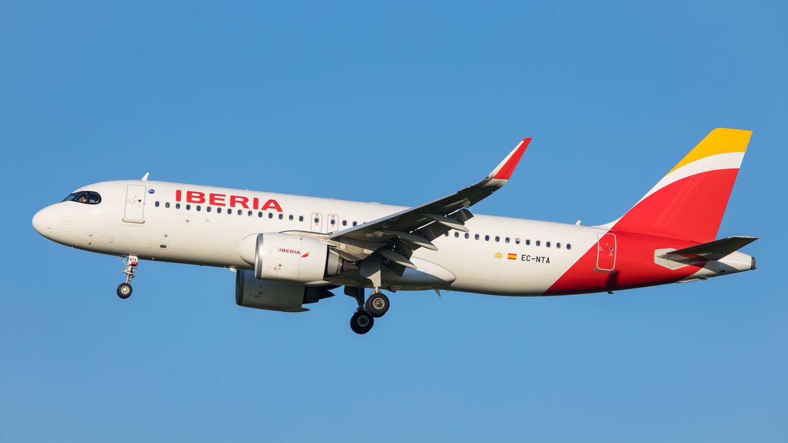 No Fooling: New Iberia Plus Elite Program Is Friendlier Than British Airways' Executive Club