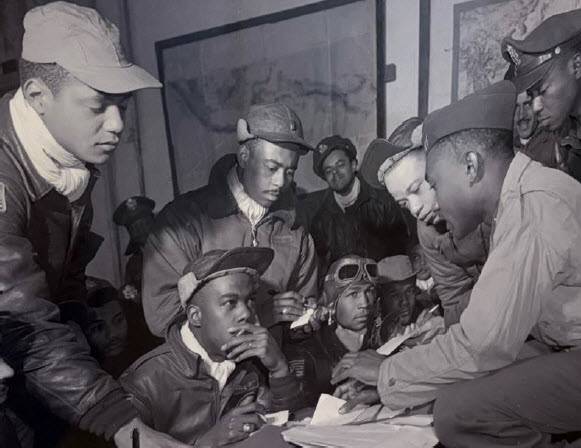 Orlando International Airport Pays Tribute To The Tuskegee Airmen With ...