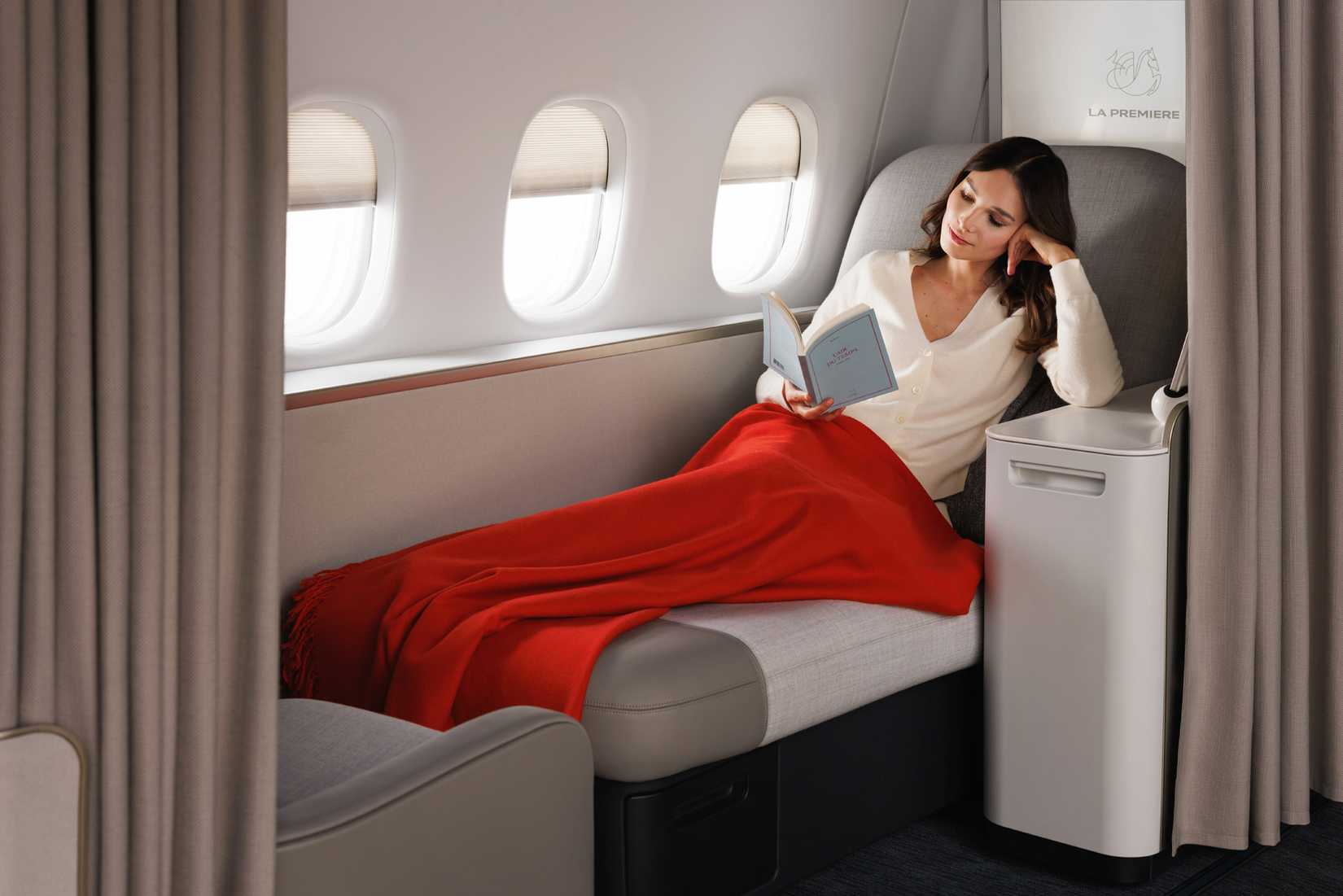 (7) La Première ©Air France