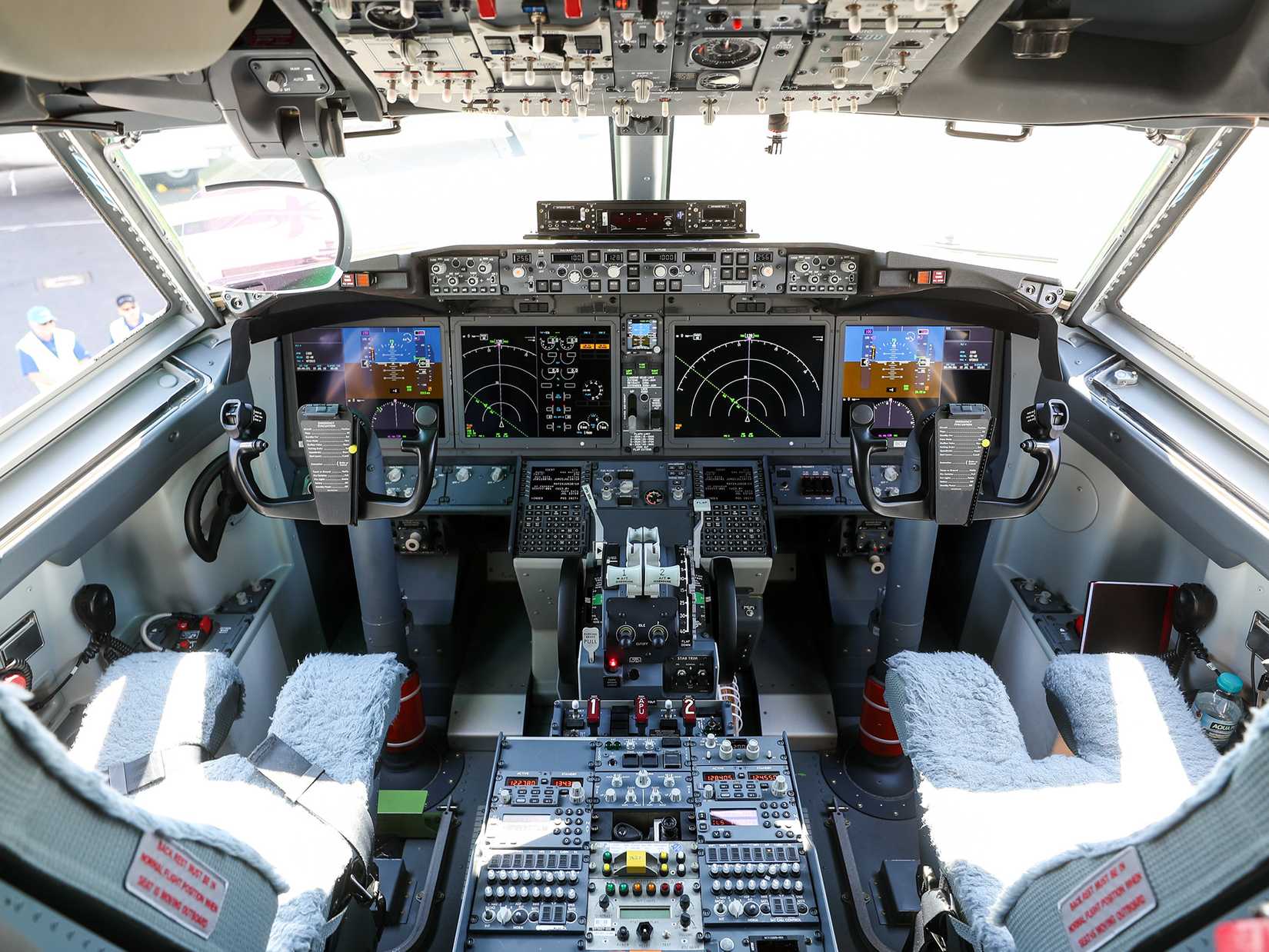 737_Max_Cockpit