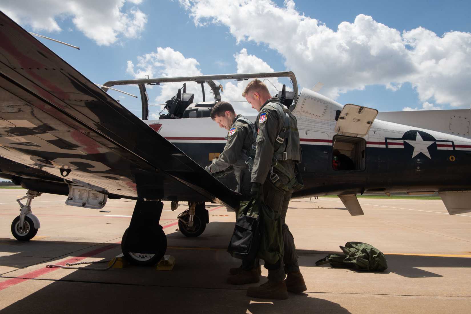 What Are US Air Force Pilot 