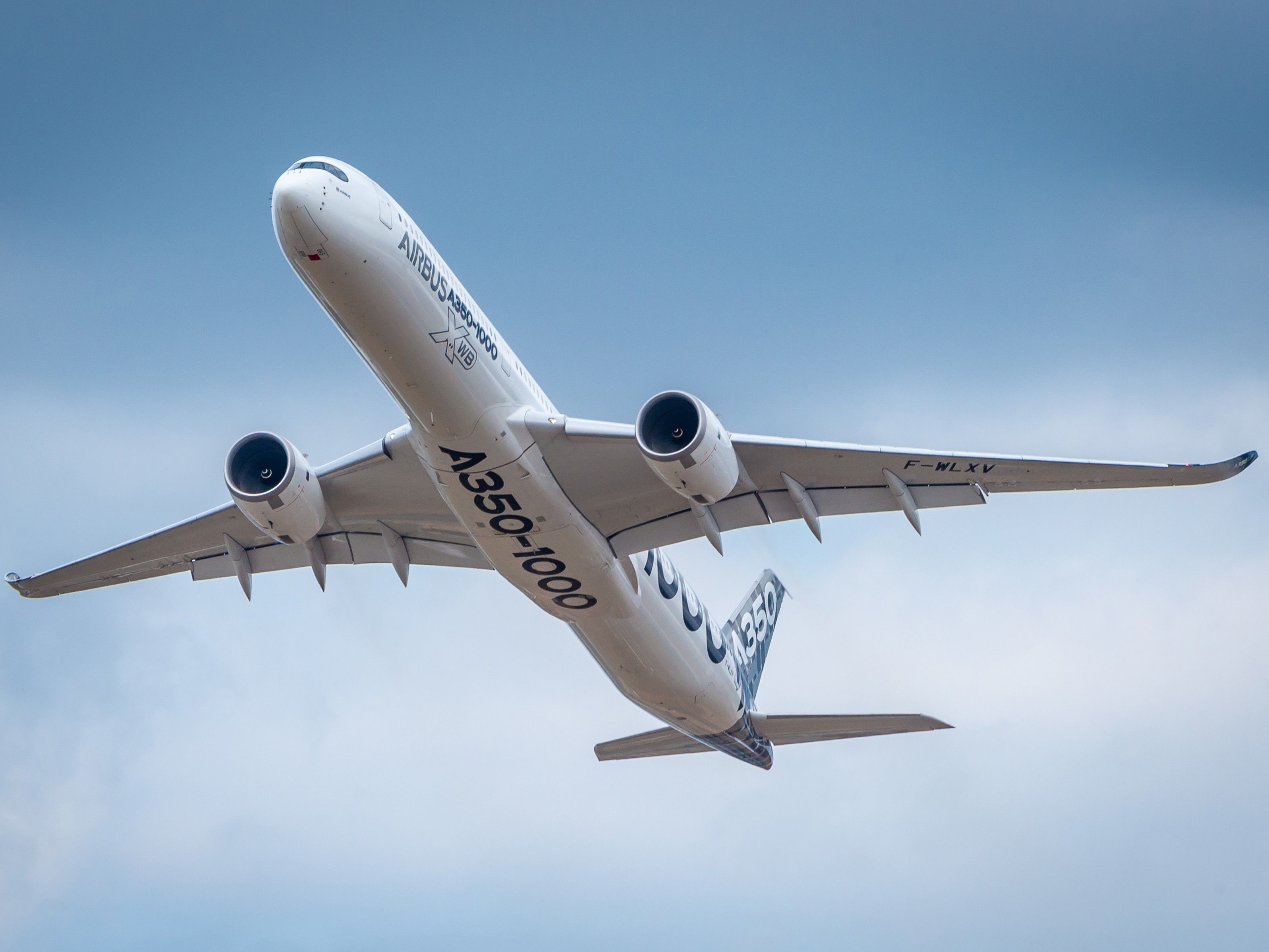 Emirates President Says Airbus A350-1000 Is "Of Interest"