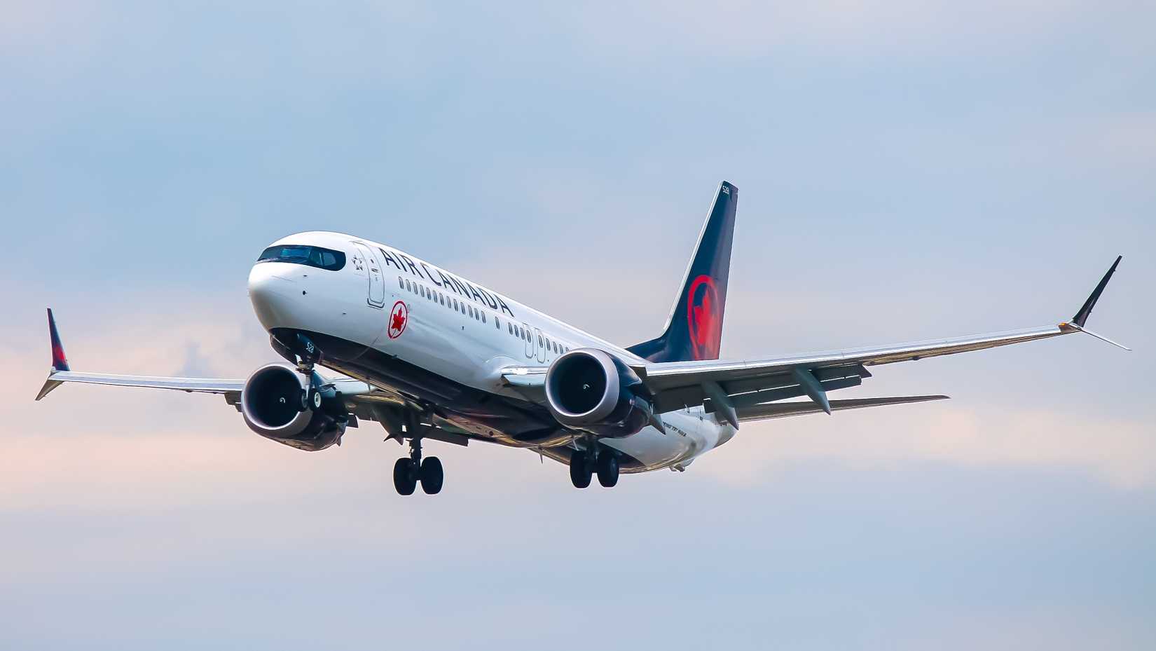 Air Canada Boeing 737 MAX 8 arriving at Toronto Pearson International Airport YYZ shutterstock_2475979465