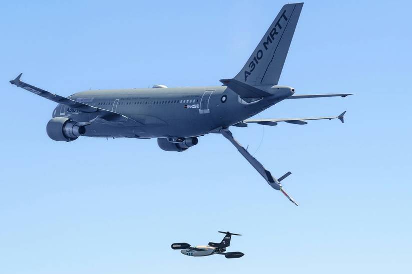 Airbus used its A310 MRTT for the Auto'Mate flight campaign. Over the years, the company has used this flying testbed for air-to-air refuelling developments and in-house innovative projects