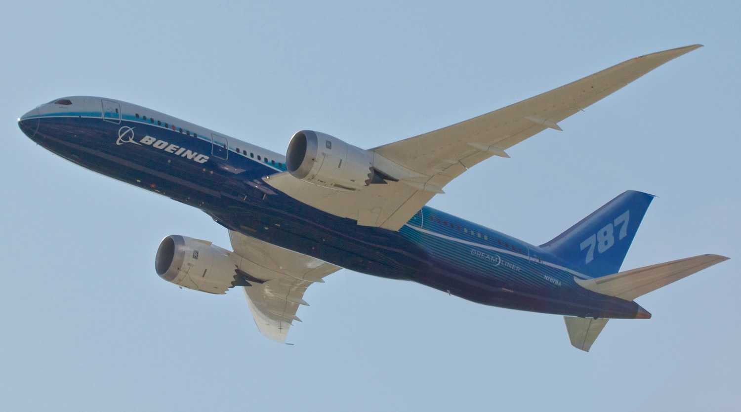 787 Prototype Delivering The Dreamliner: What It Took To Develop The Boeing 787