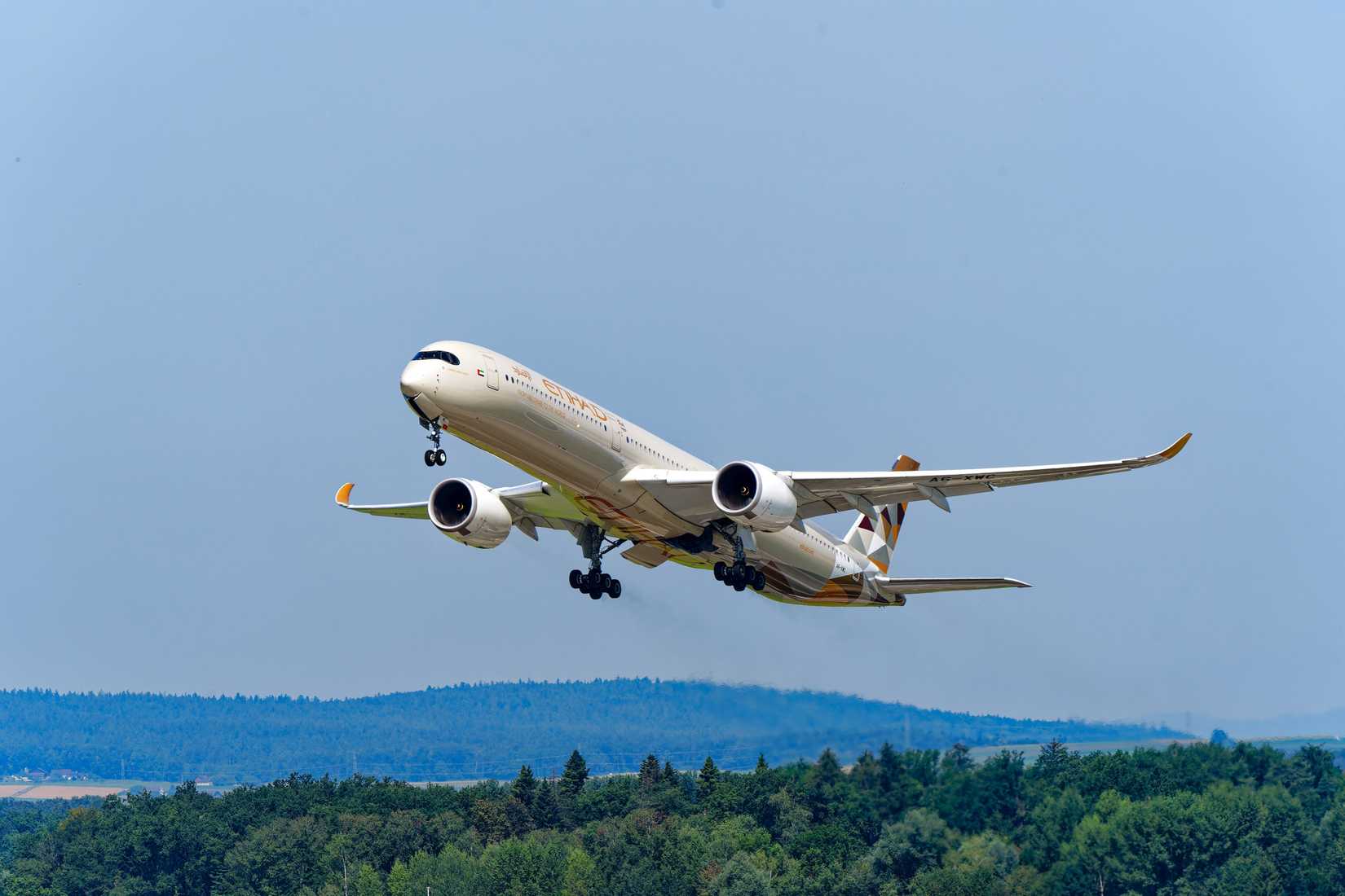 Etihad Airways Airbus A350-1000 departing shutterstock_2496393177
