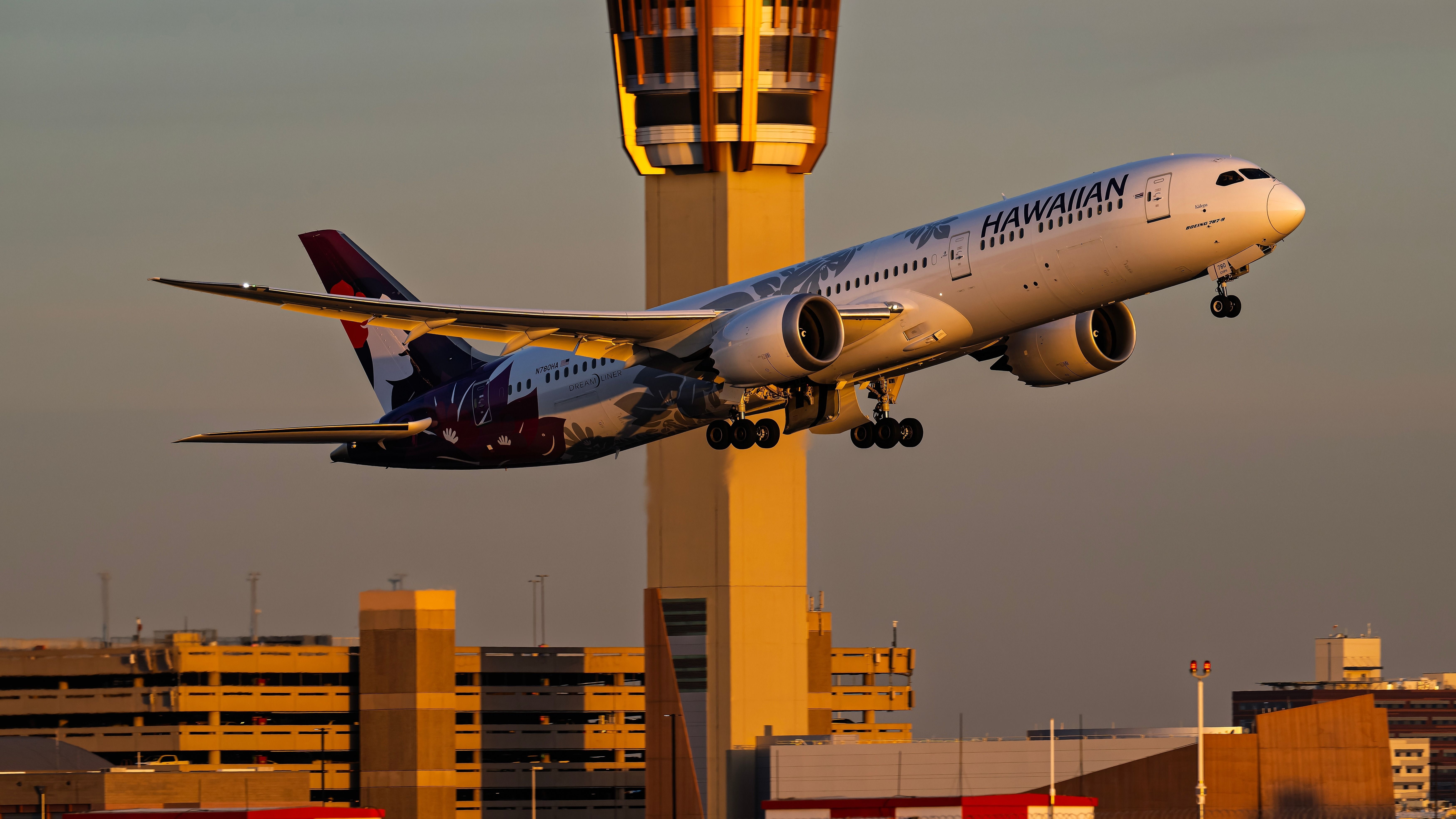 Hawaiian Airlines Deploys Boeing 787 On Double Daily Flights To
