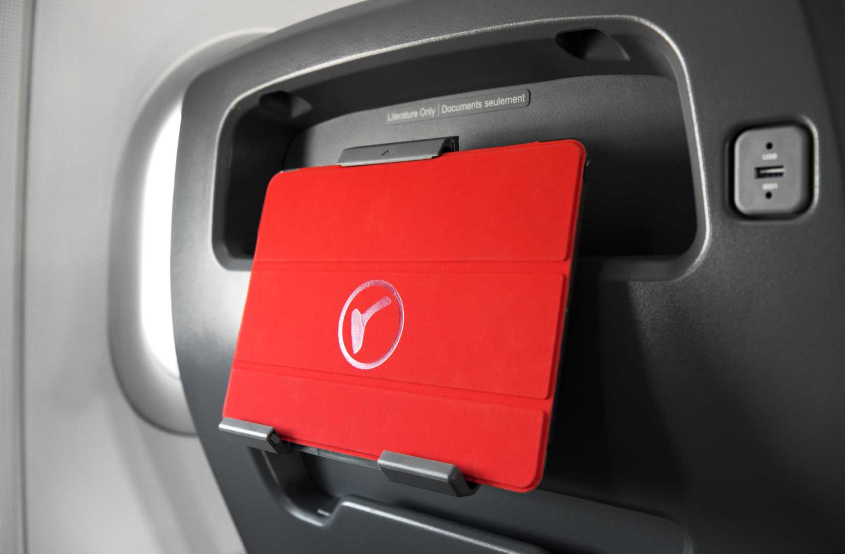 iPad seatback holder Air Canada