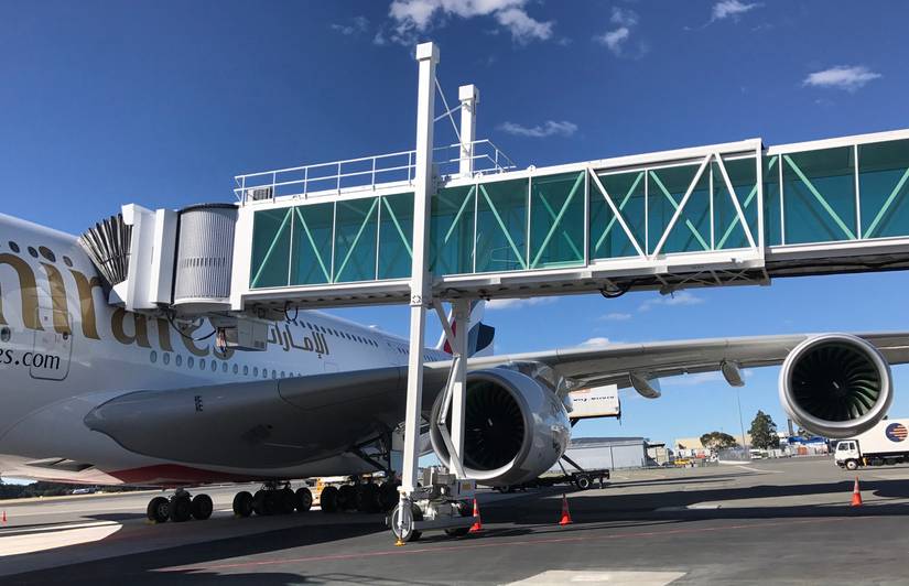 Jet Bridge Ramp Why Aren't There Many Glass Jet Bridges In The US?