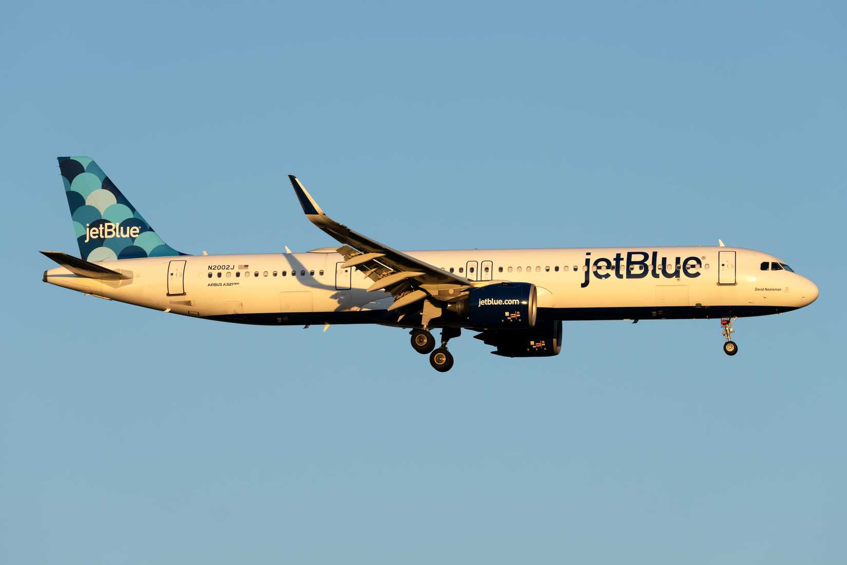 JetBlue A321neo Landing At JFK