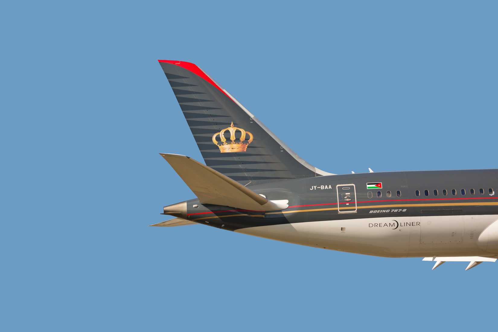Royal Jordanian 787 tail