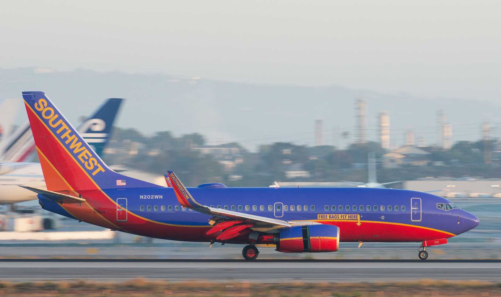 The Problem Airlines Ran Into By Quietly Scanning Every Bag With AI In 2026