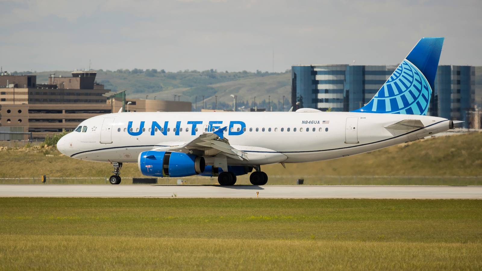 Same United Airlines Airbus A319 That Caught Fire In Houston Diverts To Boise Due To Mechanical Issue