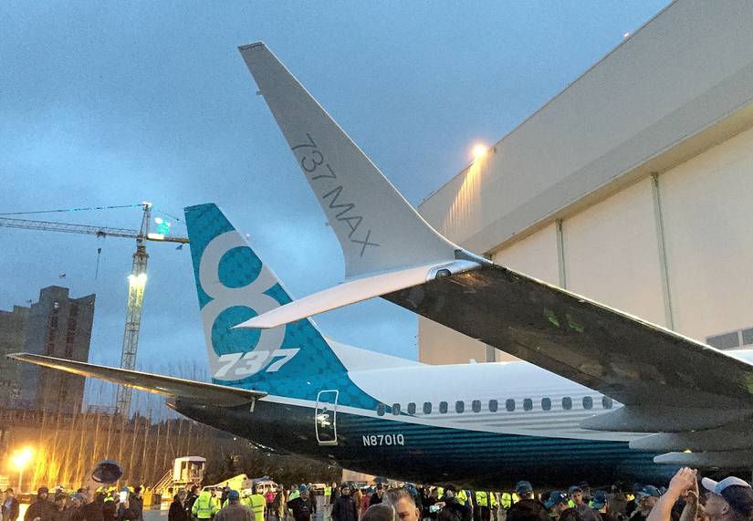 Boeing 737 MAX 8
