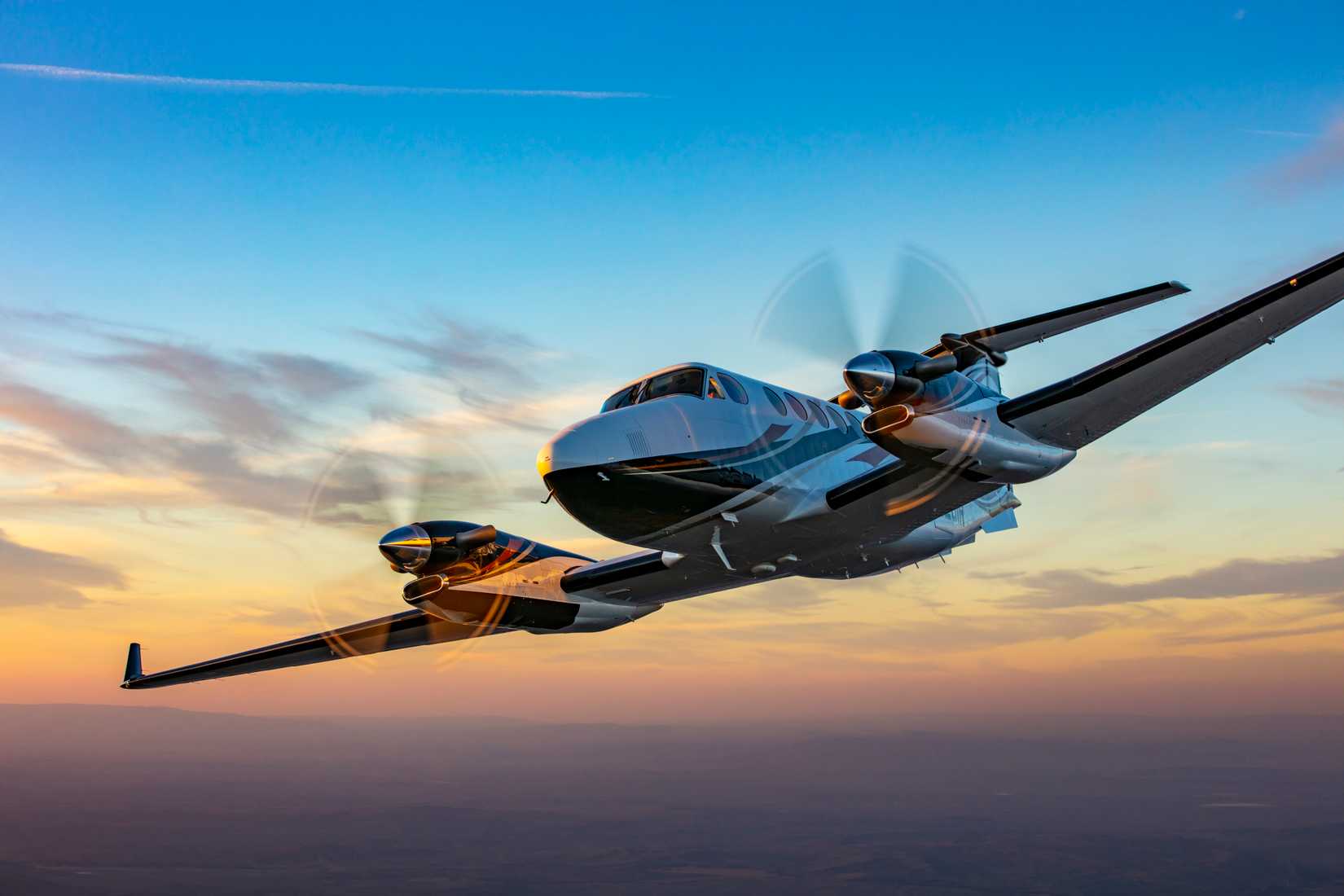 Beechcraft King Air 360 sunset flight