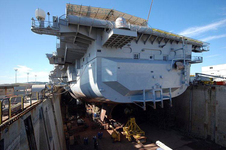 What Makes The French Aircraft Carrier Charles de Gaulle So Special?