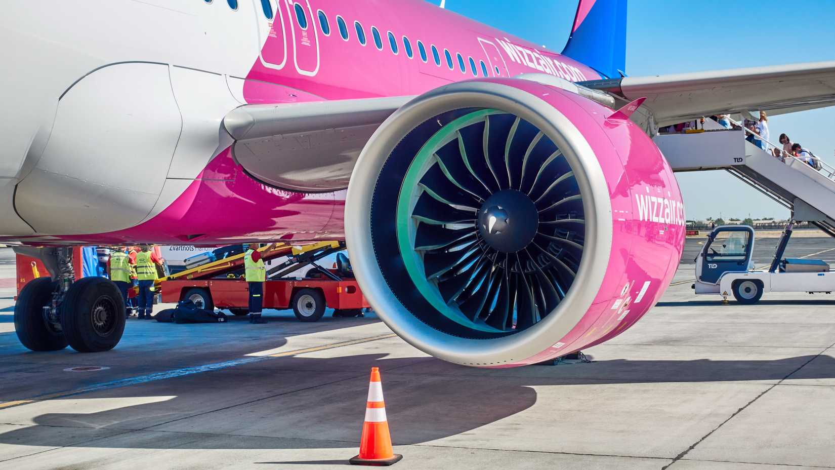 Close-up of Wizz Air Airbus A321neo PW1100G engine