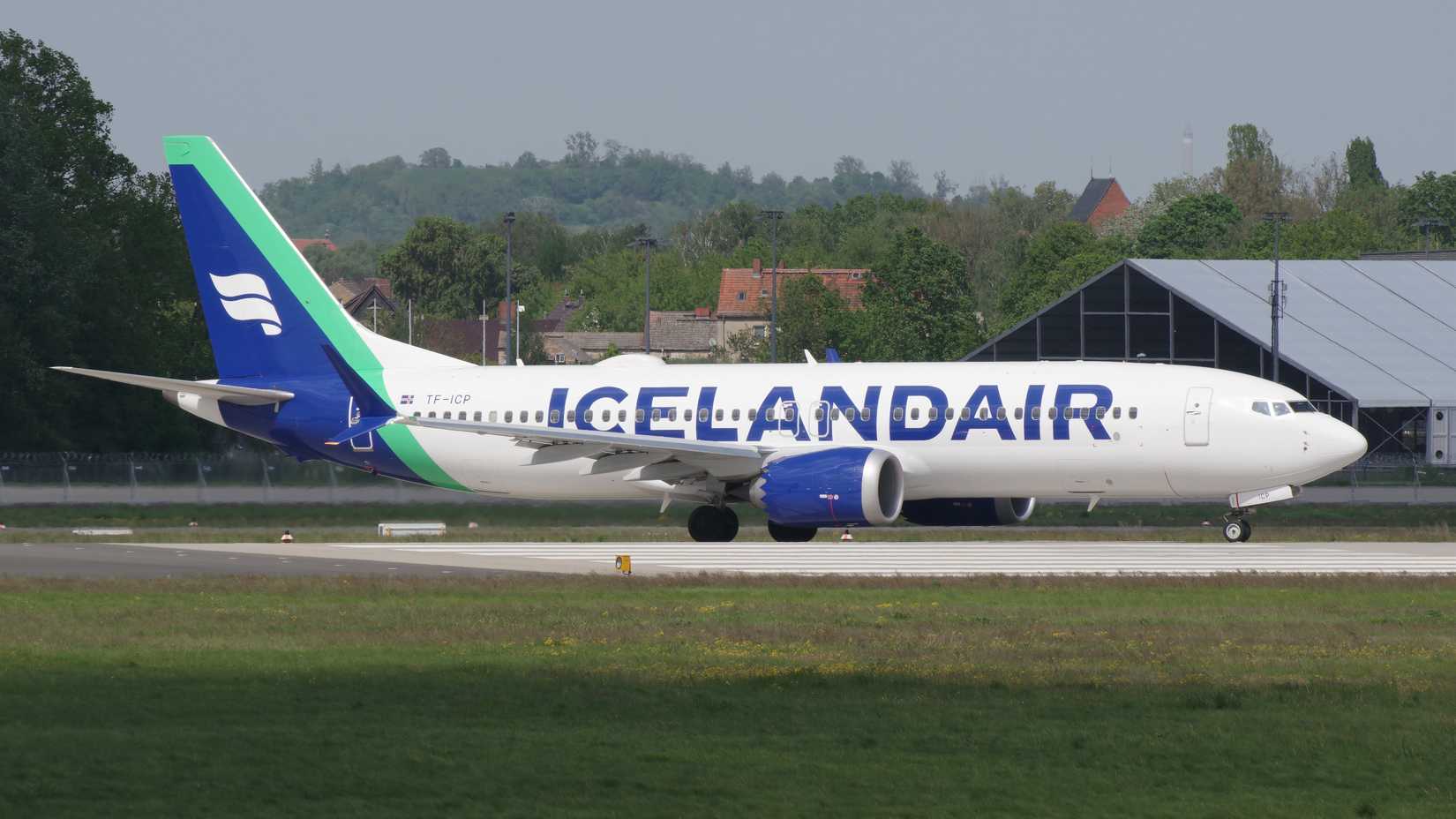 Icelandair Boeing 737 MAX 8 TF-ICP