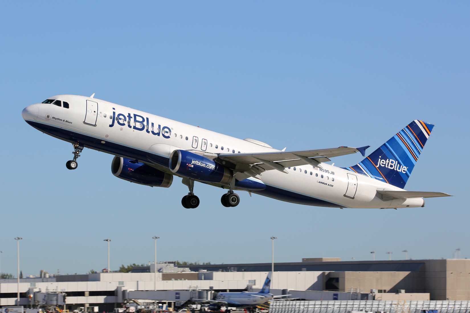 JetBlue Airbus A320 departing FLL shutterstock_2276269561