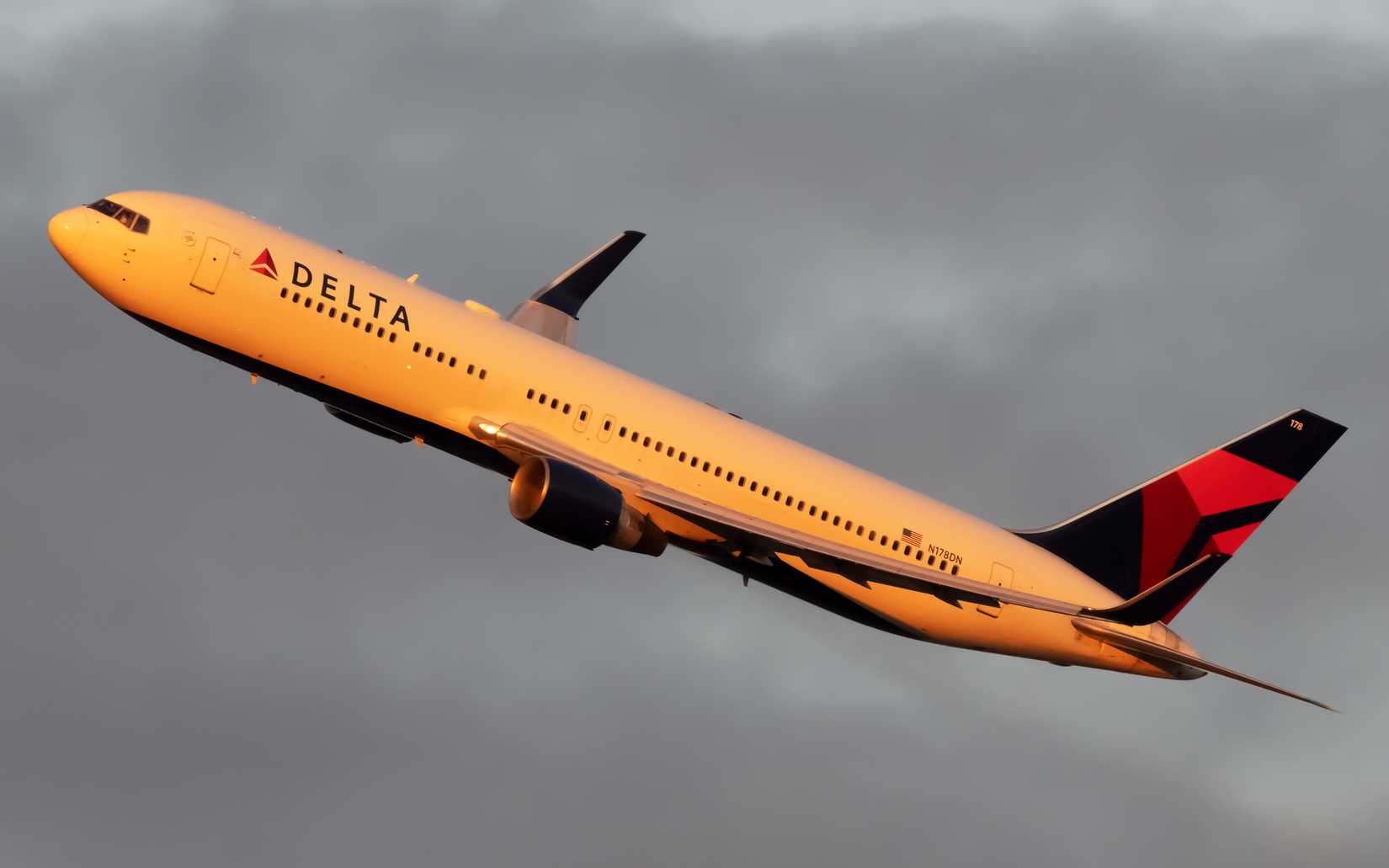 N178DN Delta Air Lines Boeing 767-332(ER)