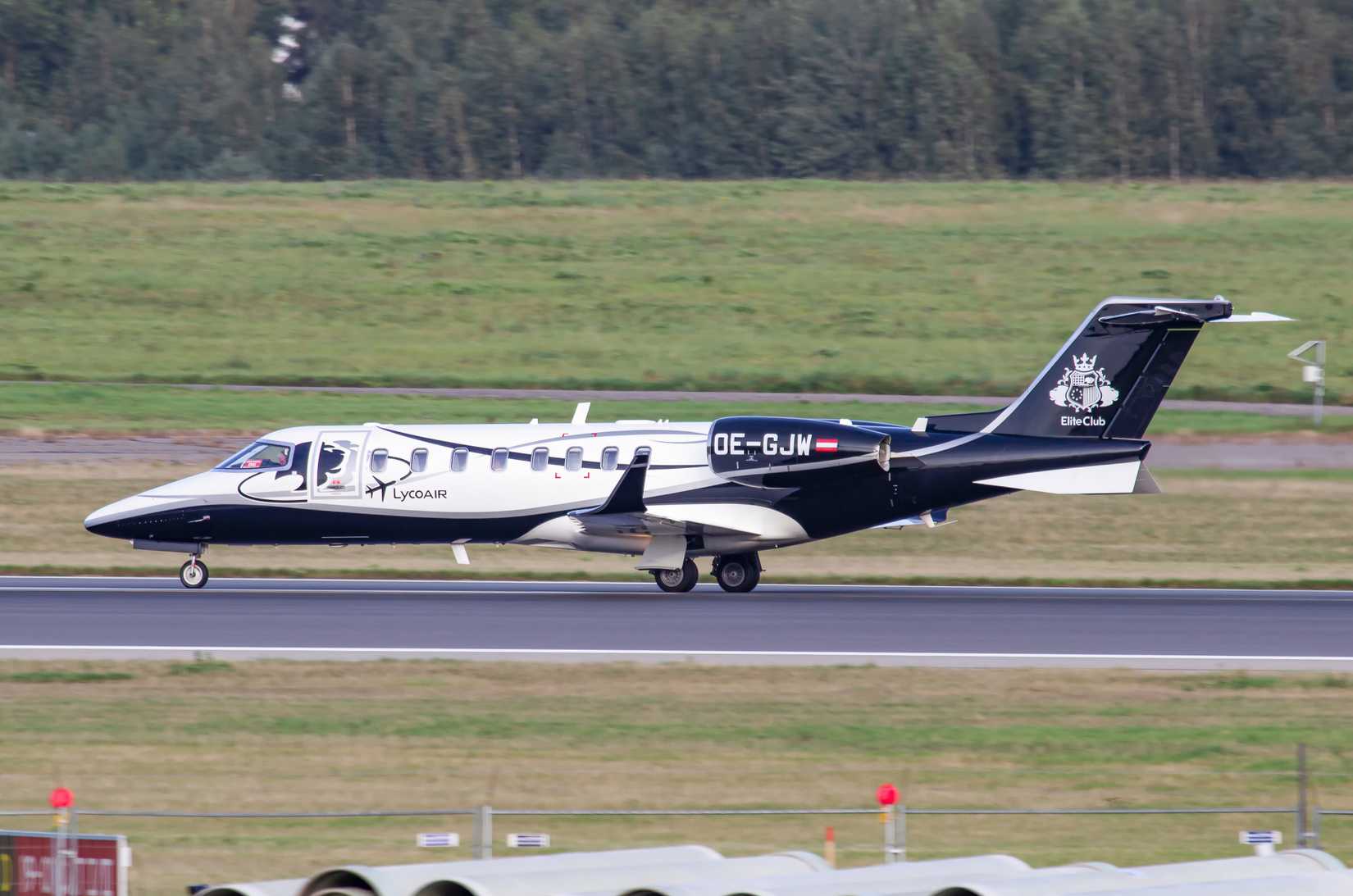 Learjet 75 Sticker Why the Learjet 75 Liberty is a Top Pick for Shorter And High ...