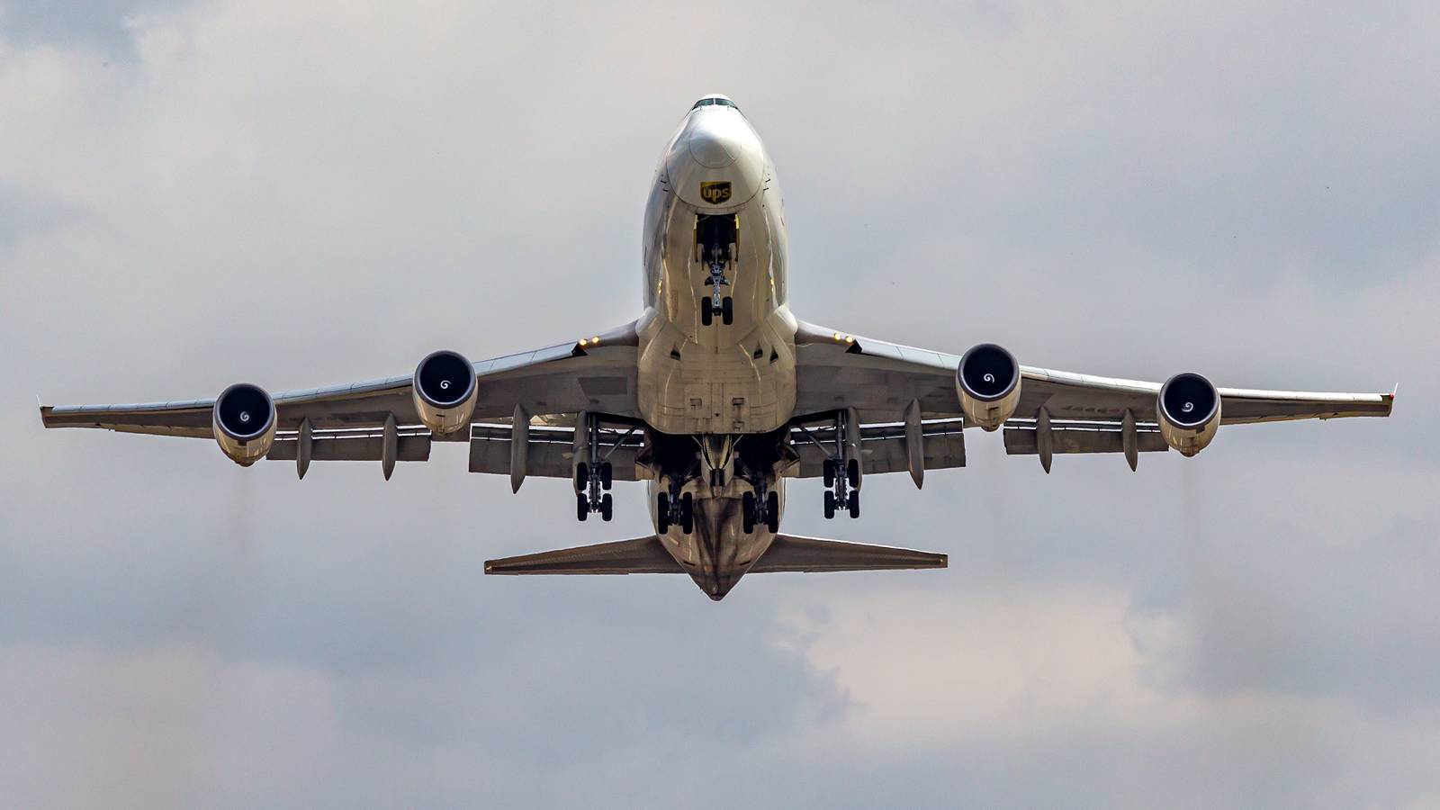 Which Airline Operates The Most Boeing 747 Routes Today?
