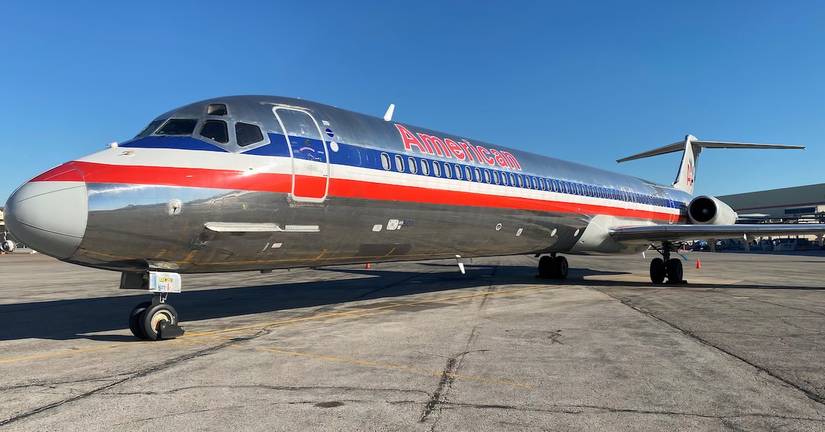 SOCIAL-American-Donates-Last-2-MD80-Aircraft-121919-1200x628