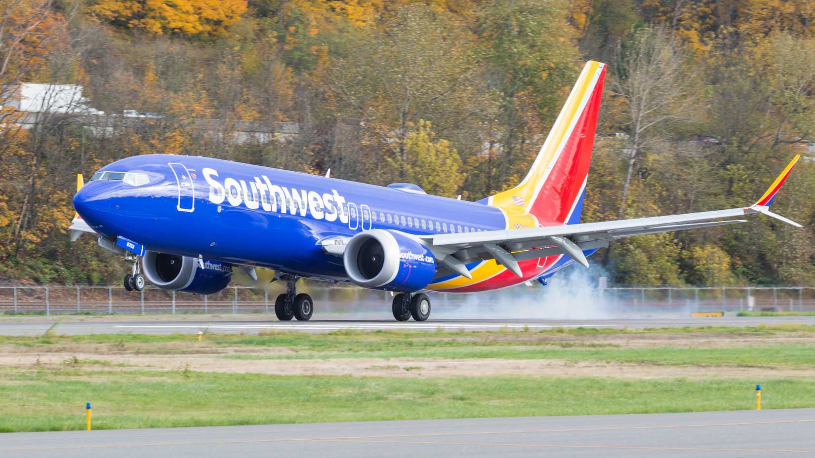 Southwest Airlines Boeing 737 MAX 8 landing
