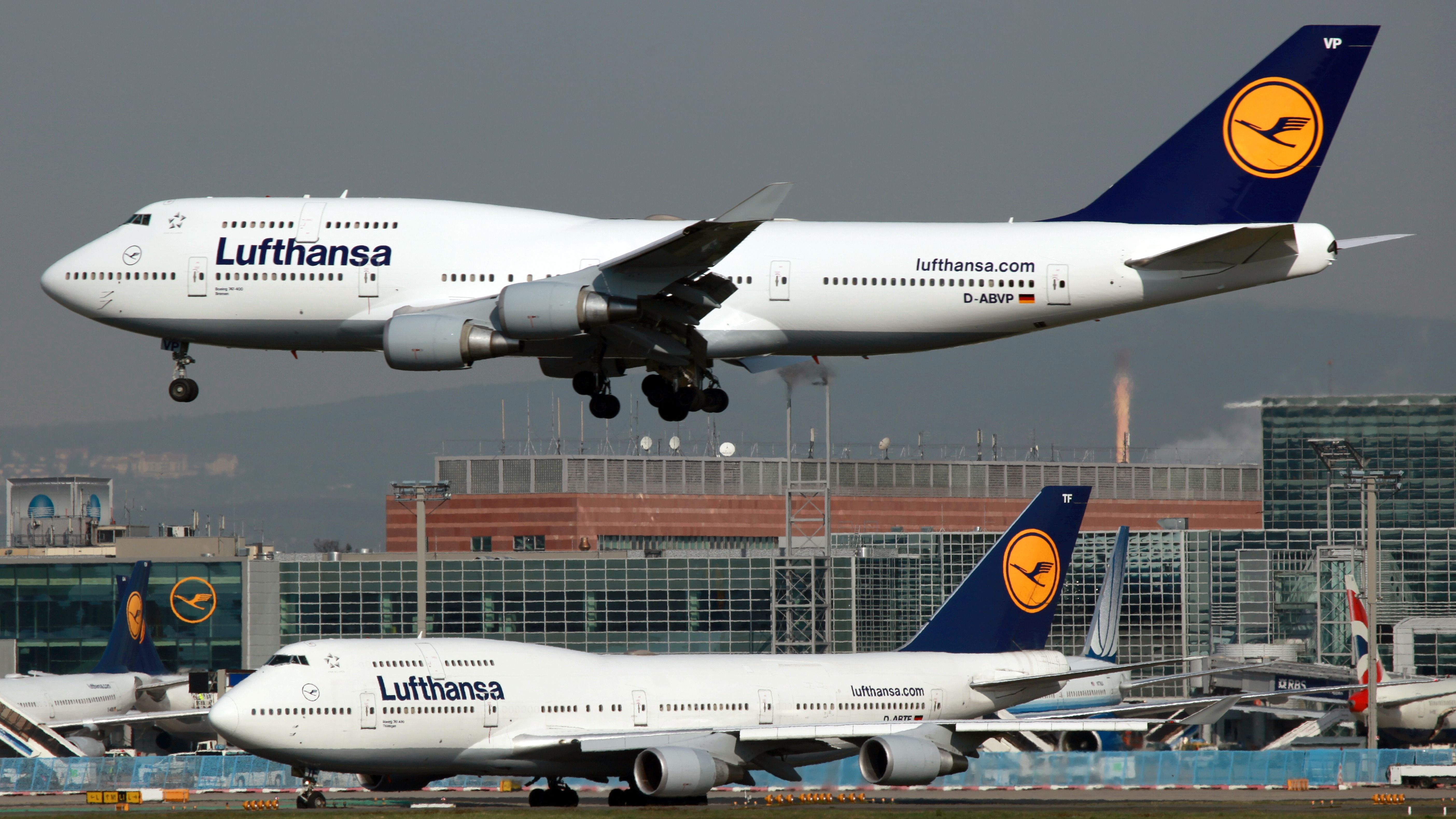 Lufthansa Will Switch To Boeing 747-400s On These 2 Asian Routes