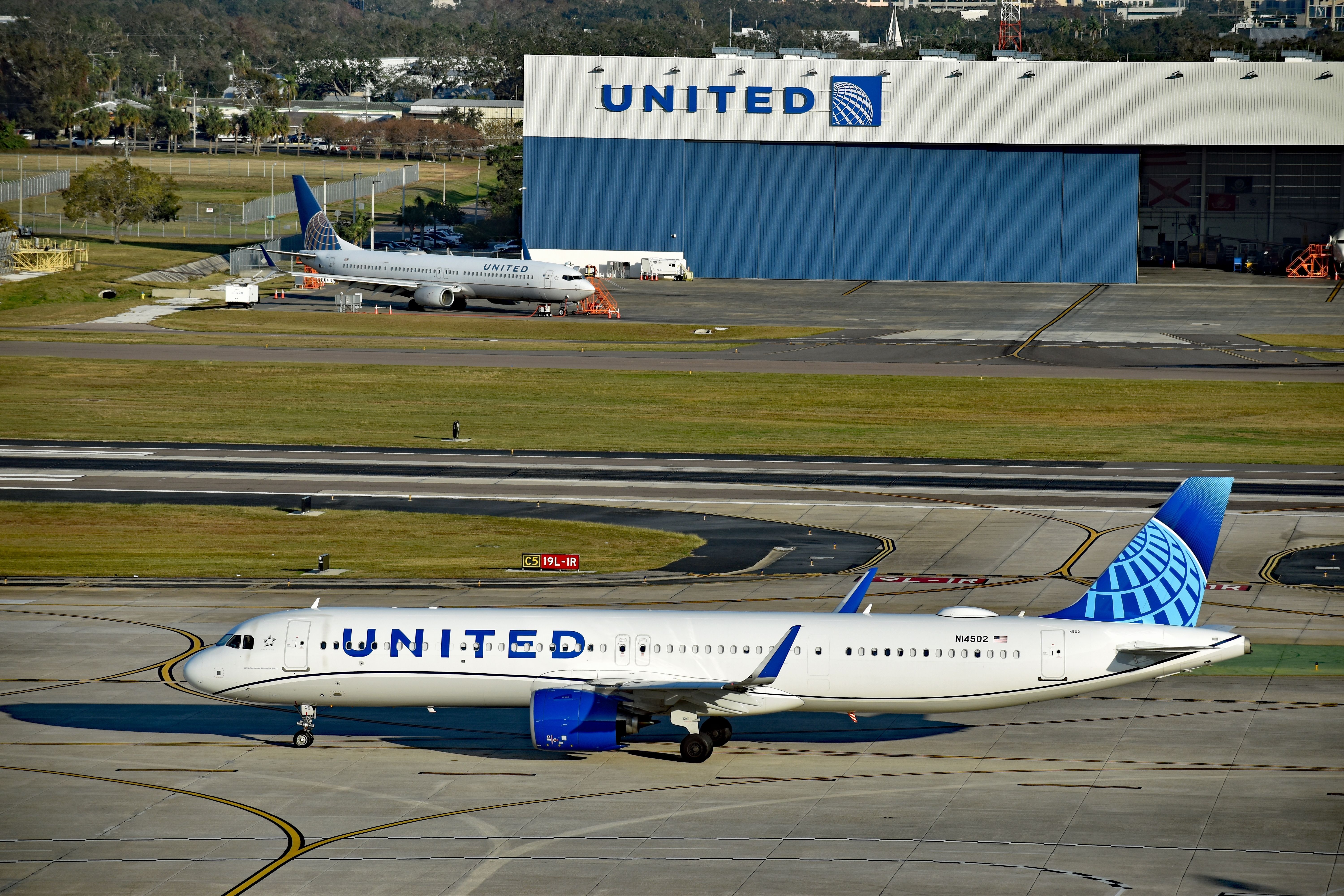 United Airlines Reports Record Q1 Revenue Of $13.2 Billion
