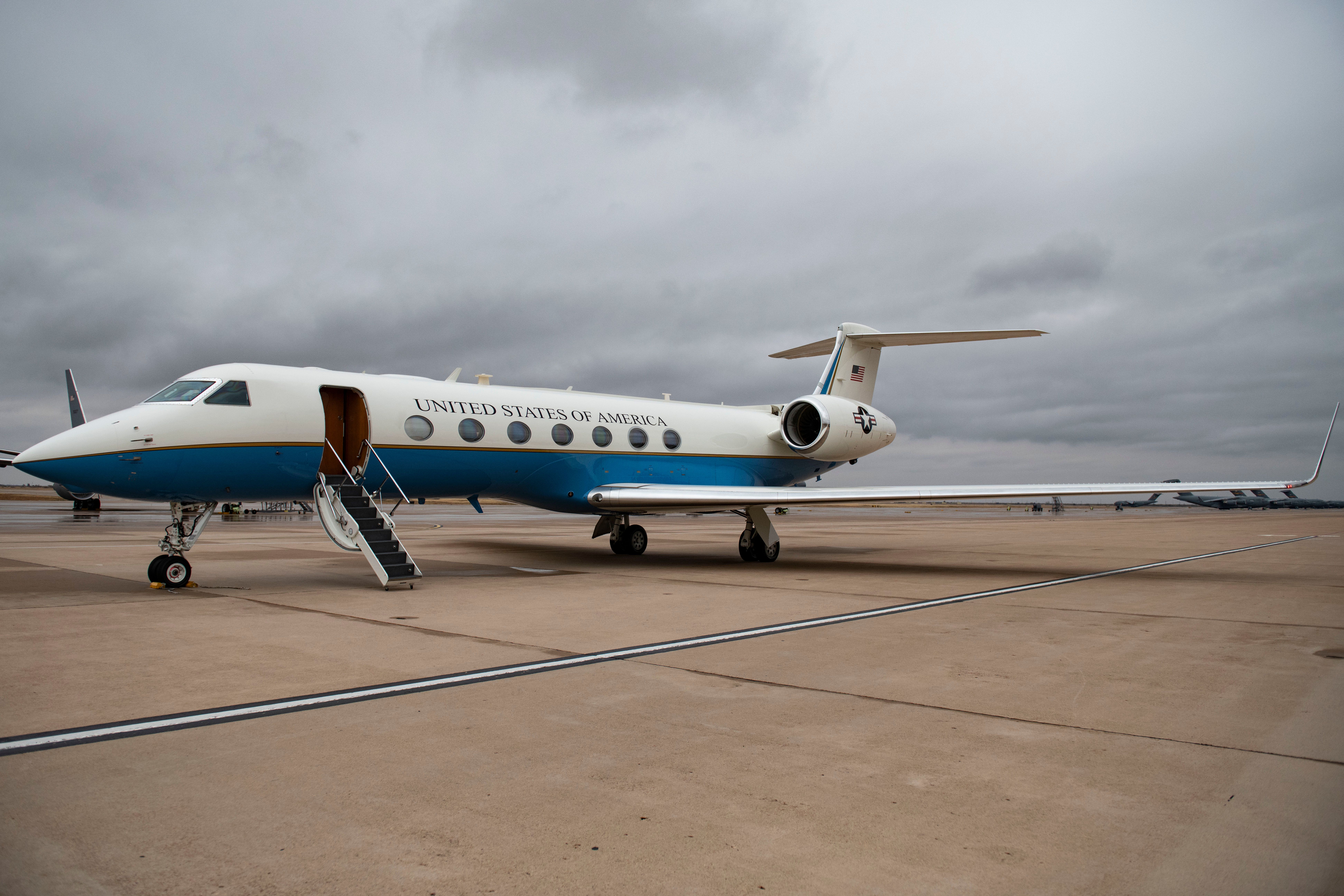 Which US Military Aircraft Have Beds?