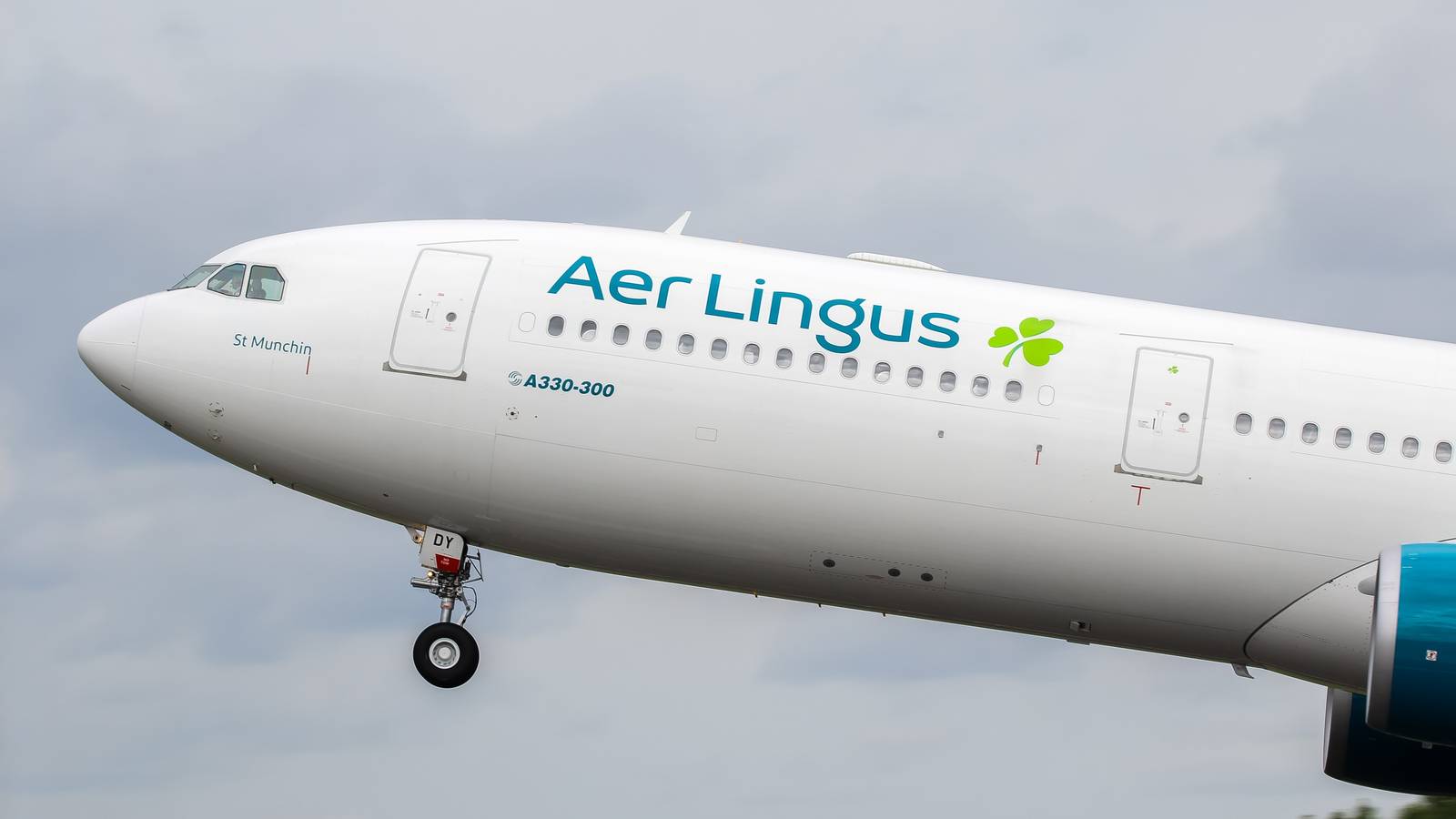Engine Problems Prompt "Pan Pan" Overweight Aer Lingus A330 Landing In Shannon