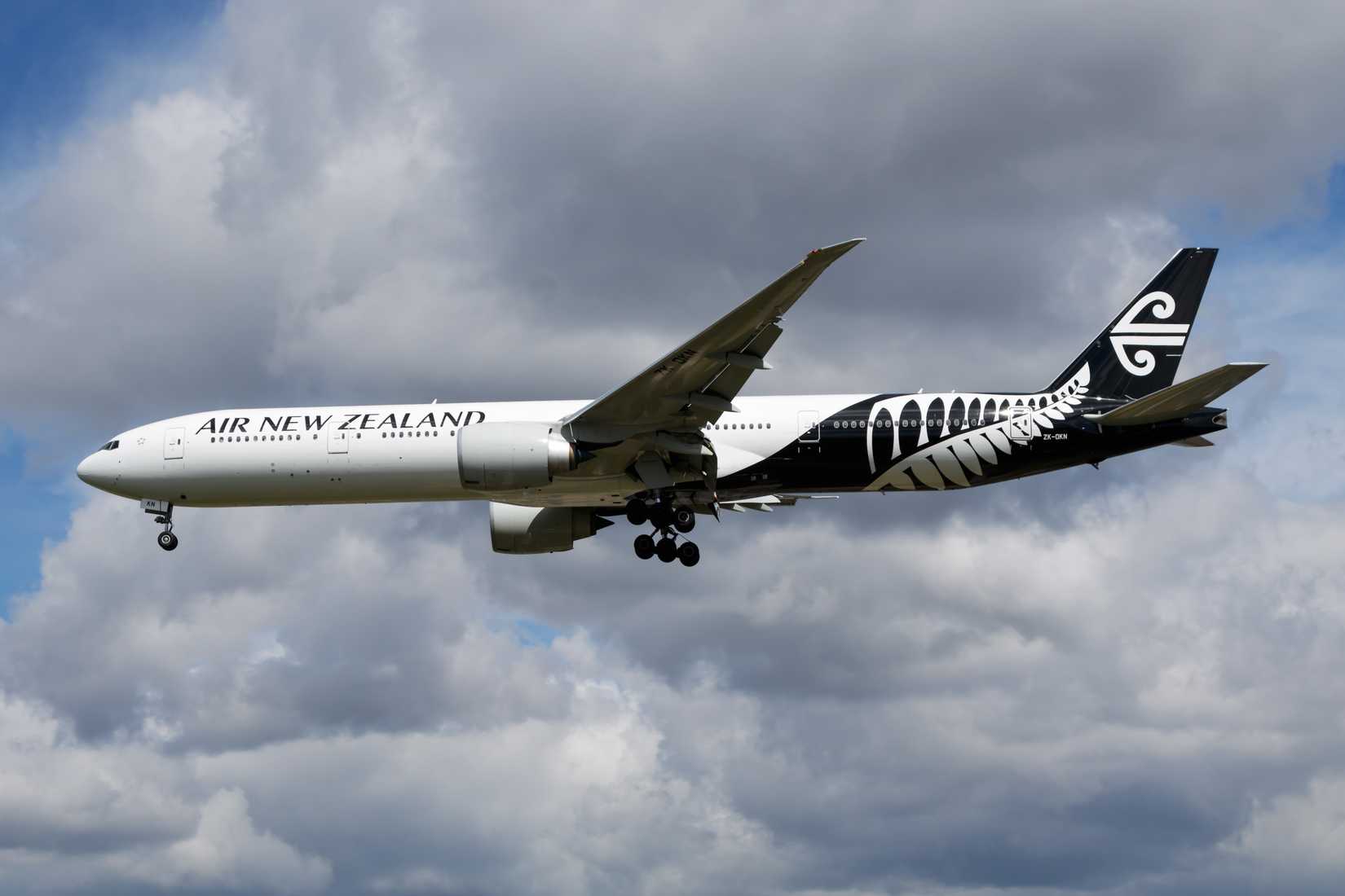 Air New Zealand Boeing 777-300ER landing at LHR
