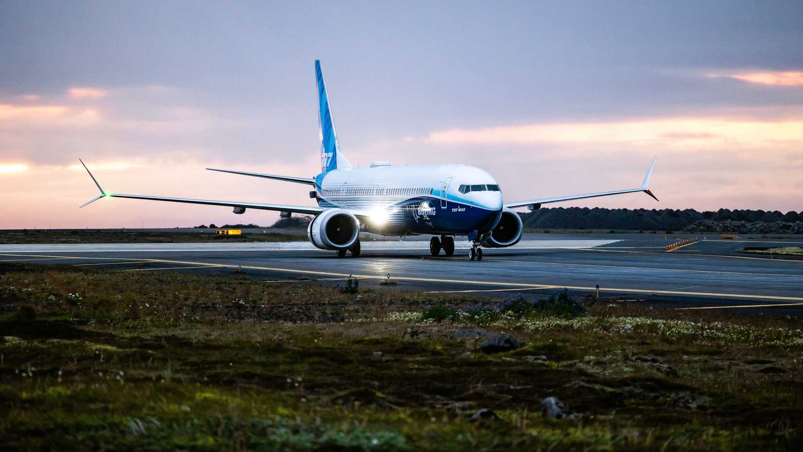 Boeing 737 MAX 10 16_9